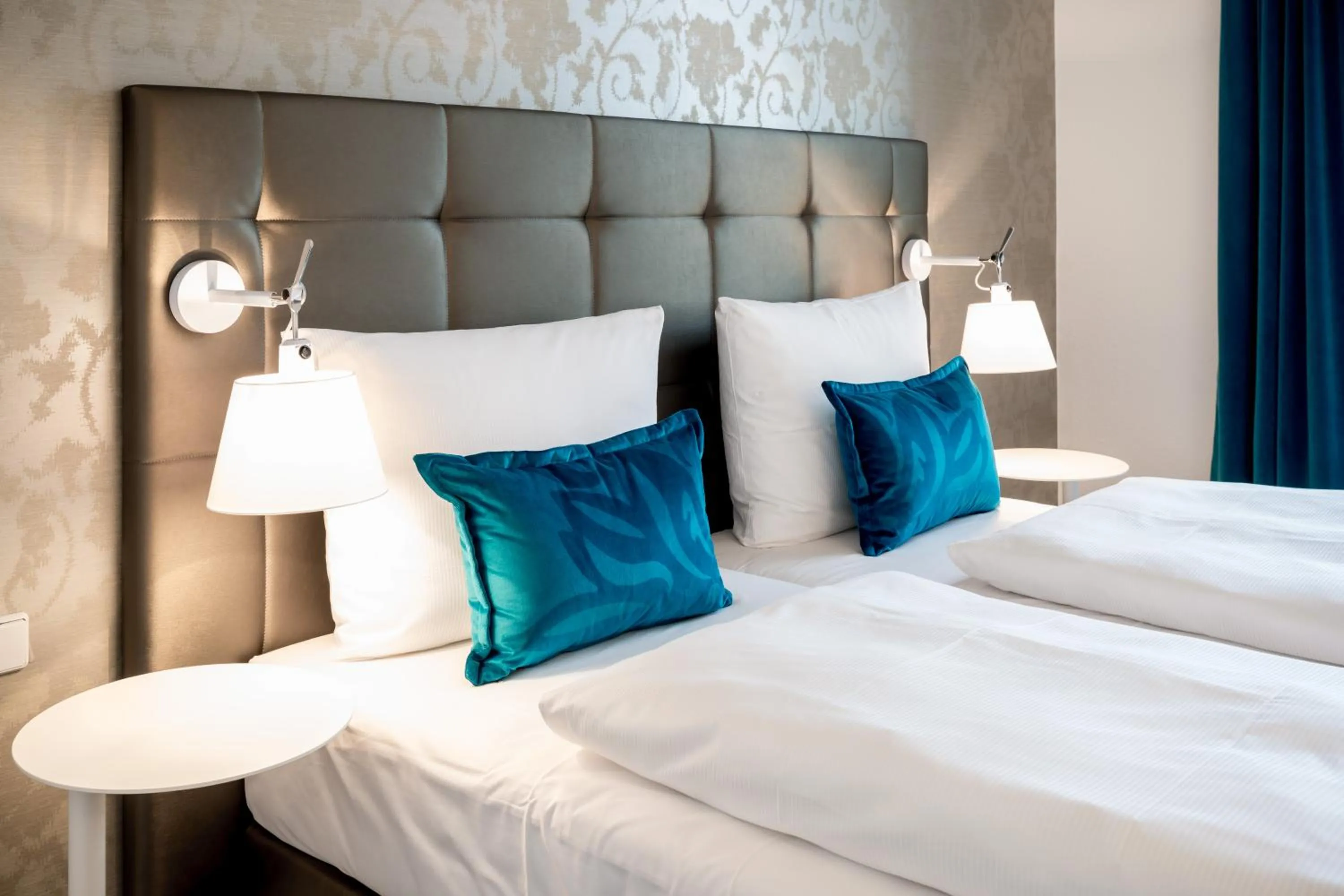 Photo of the whole room, Bed in Motel One Magdeburg