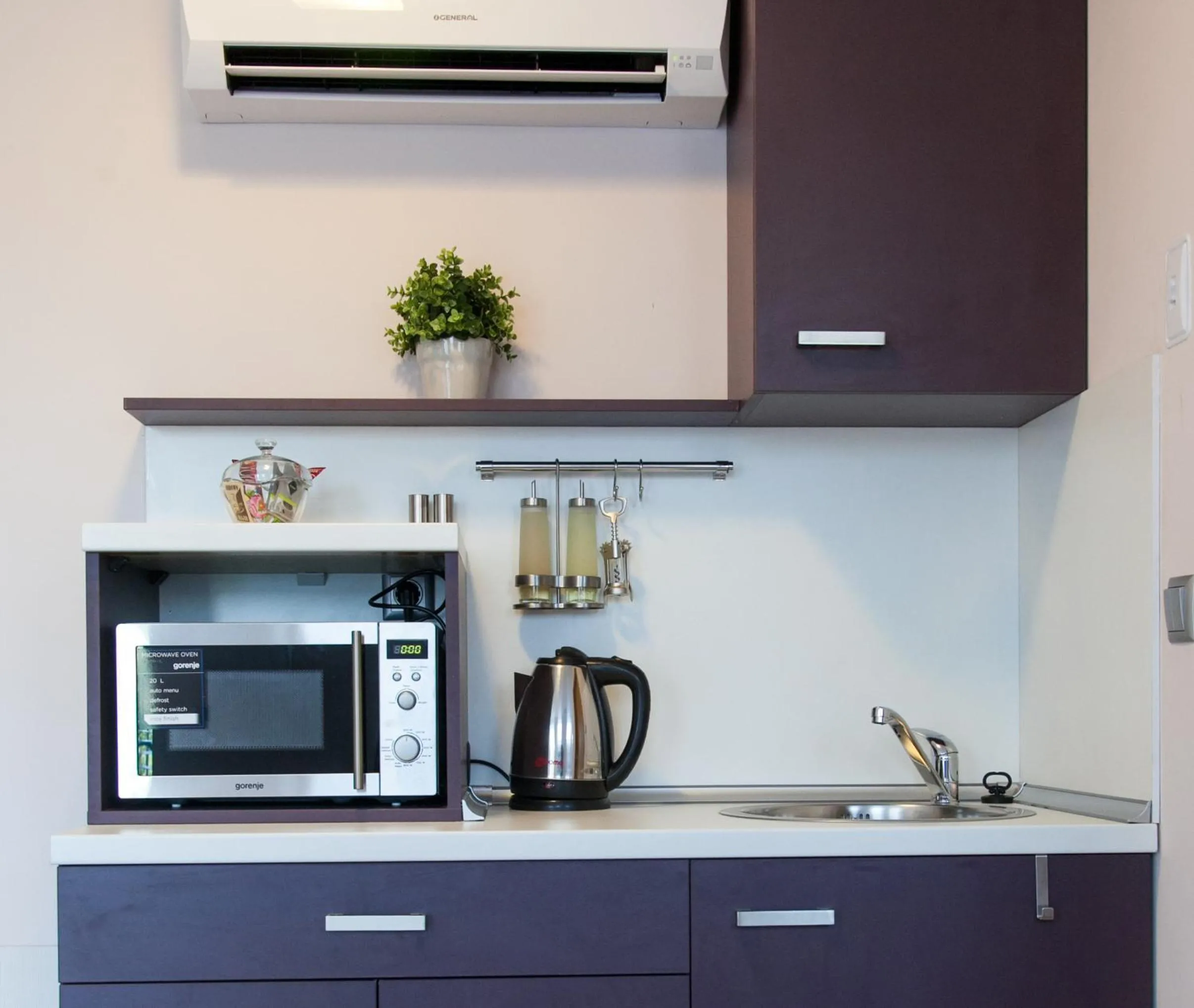 Kitchen or kitchenette in Sky Apartments