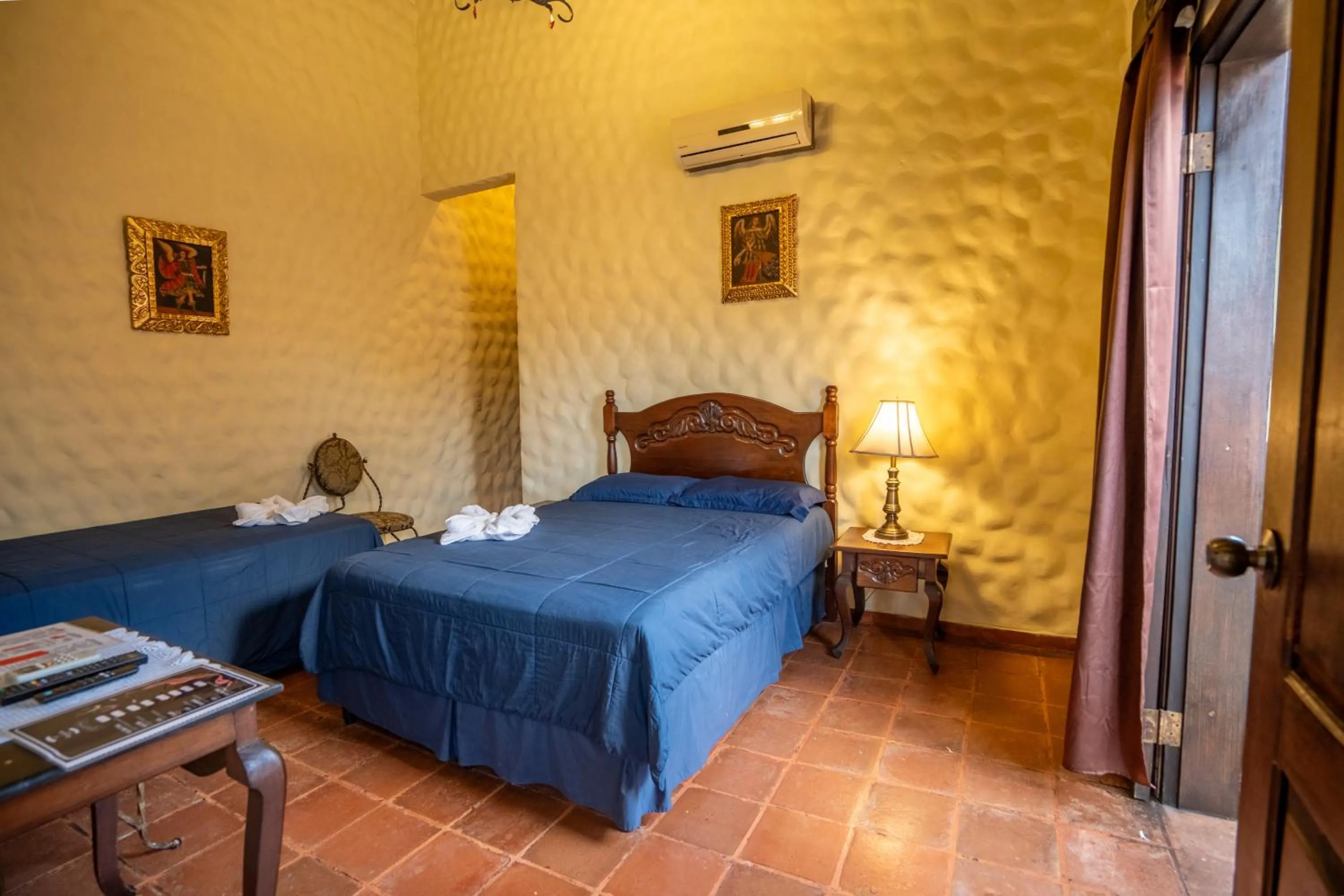 Bed in Hotel Caxa Real