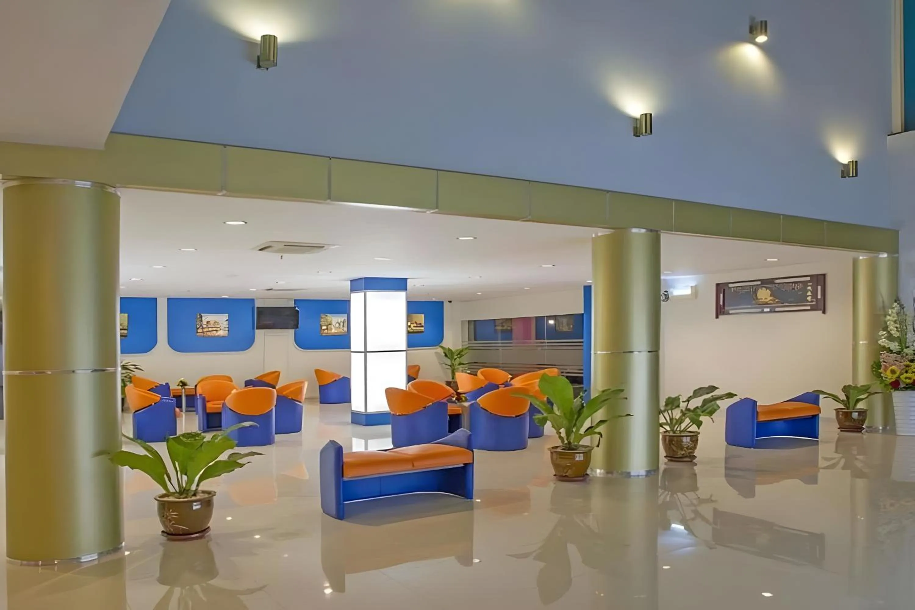 Lobby or reception in D'MERLION HOTEL