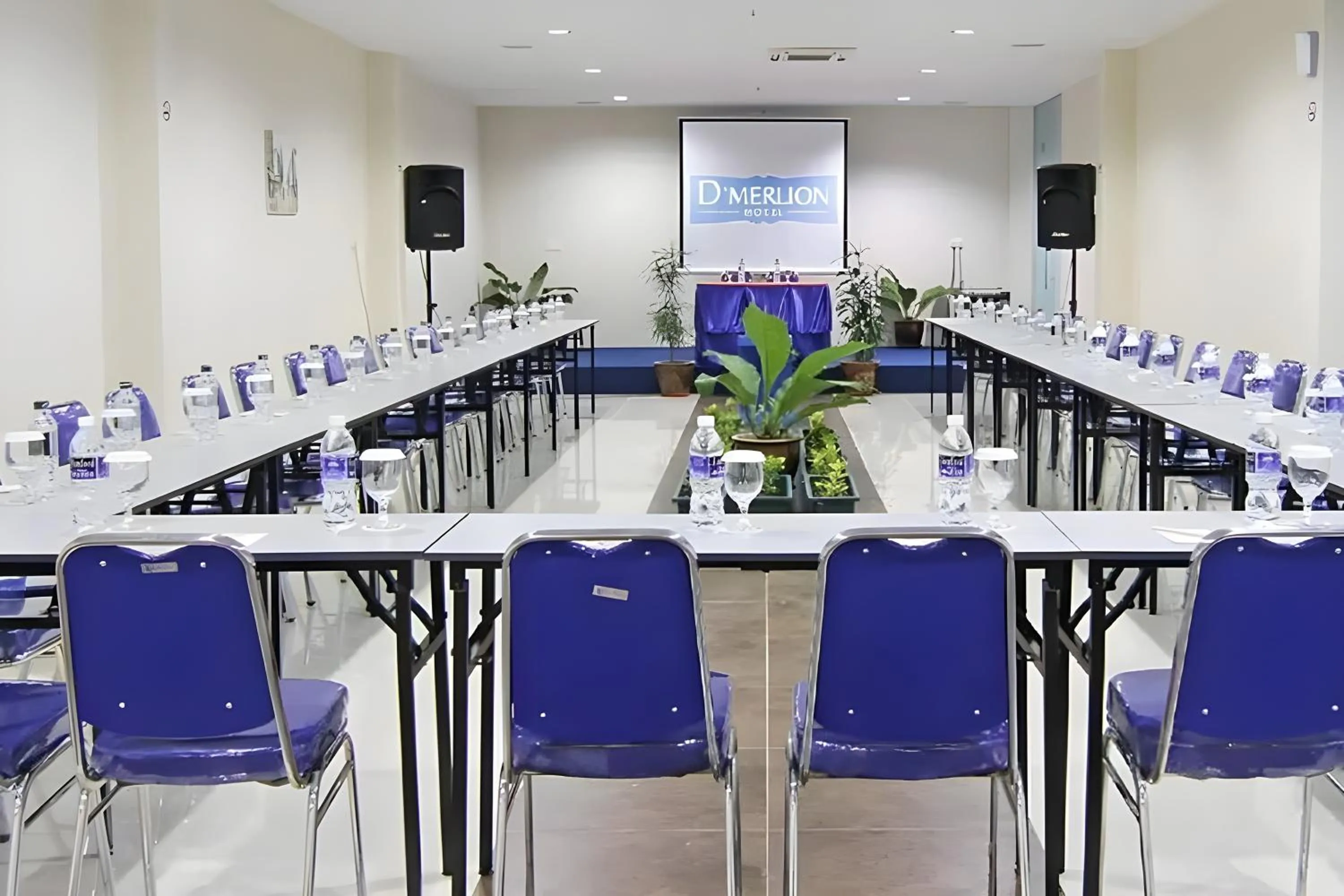 Meeting/conference room in D'MERLION HOTEL