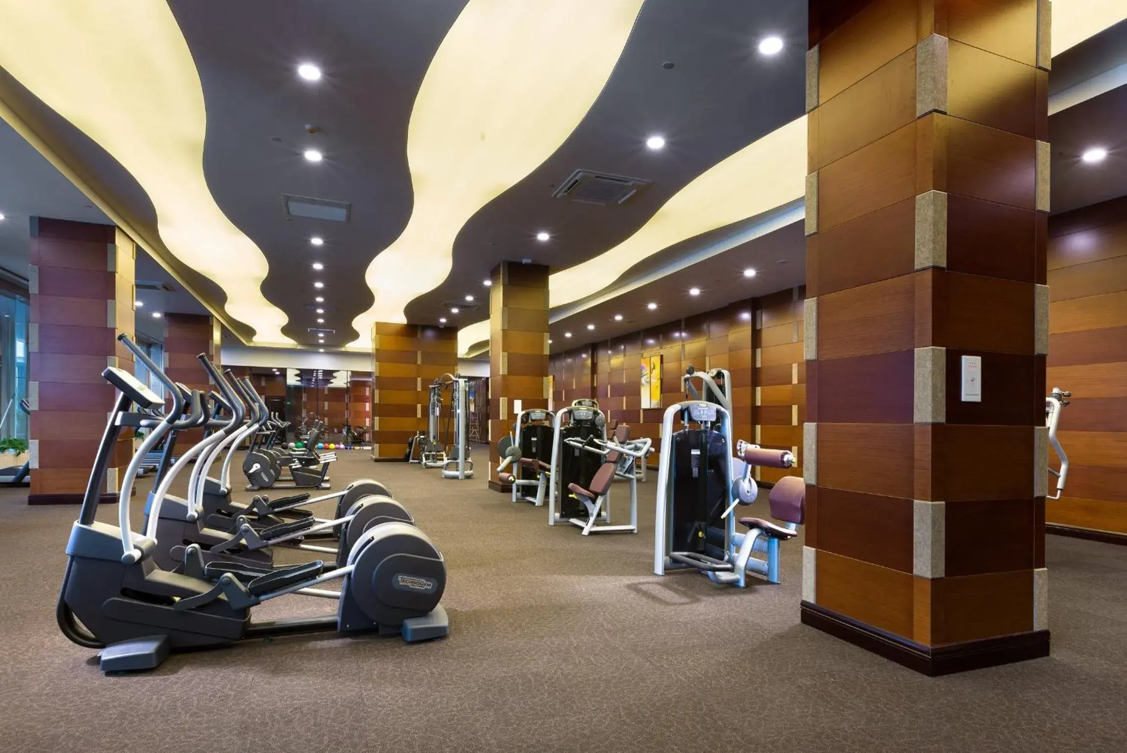 Fitness centre/facilities in Wyndham Grand Xi'an South Fitness centre/facilities in Wyndham Grand Xi'an South