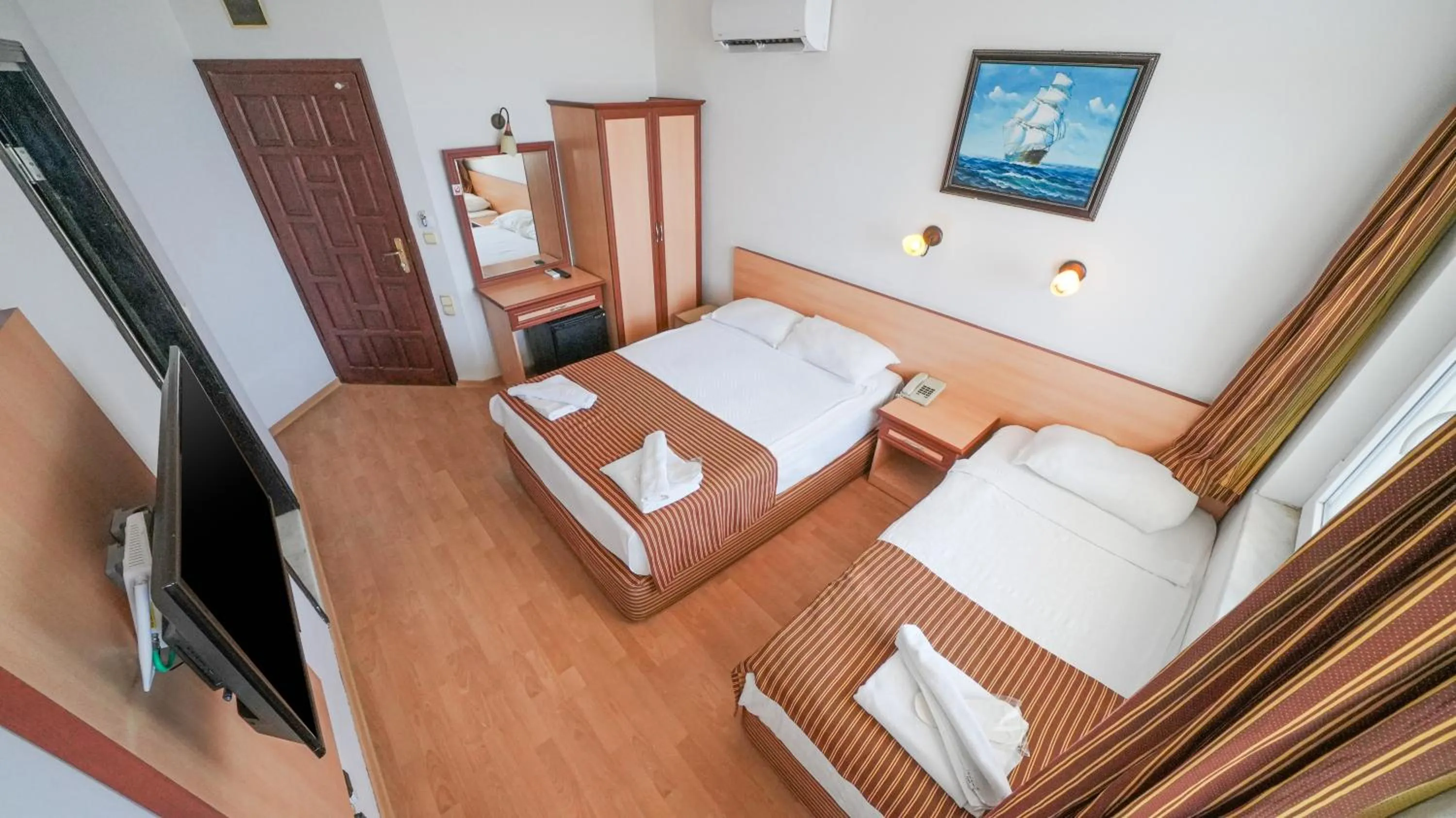 Photo of the whole room in SEA BIRD BEACH