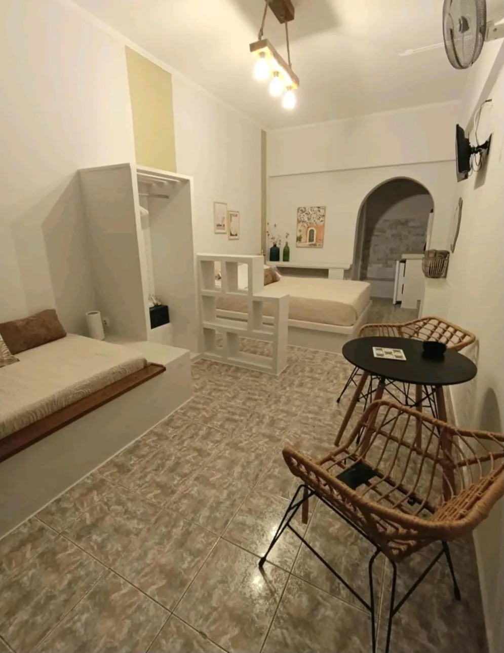 Overhill Apartments Adamas