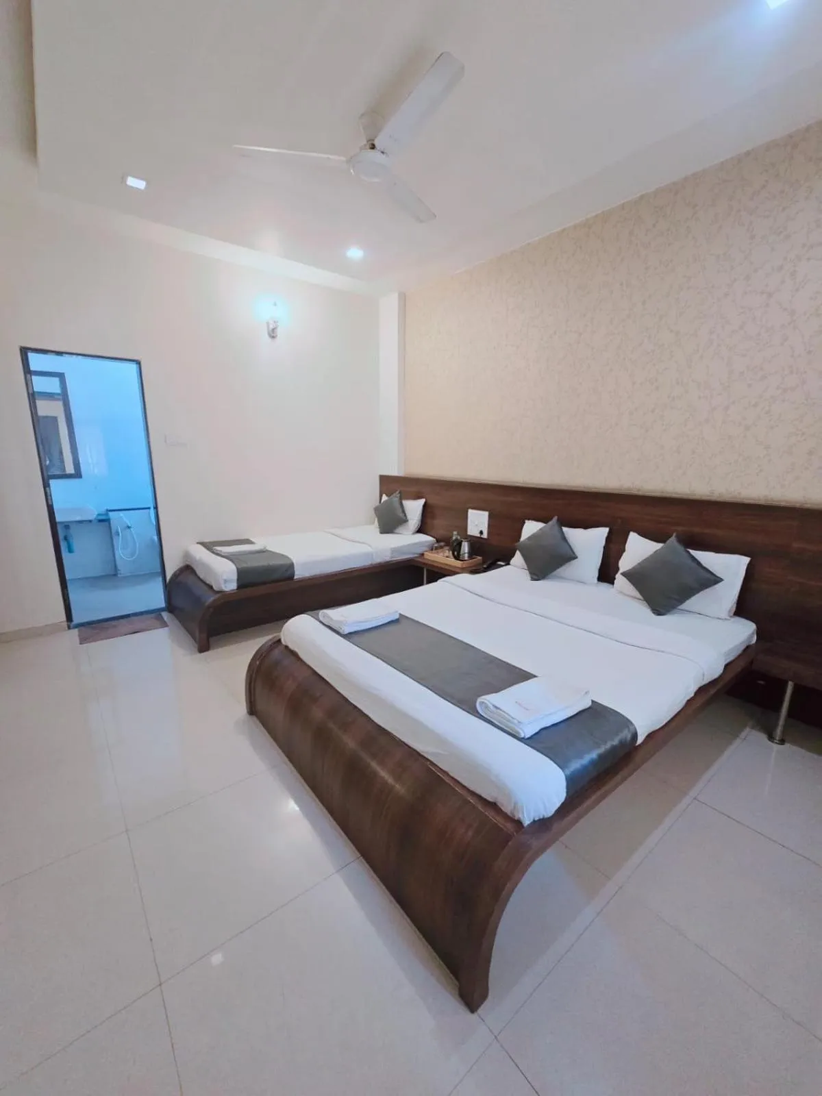 Bed in Hotel Sai Shree