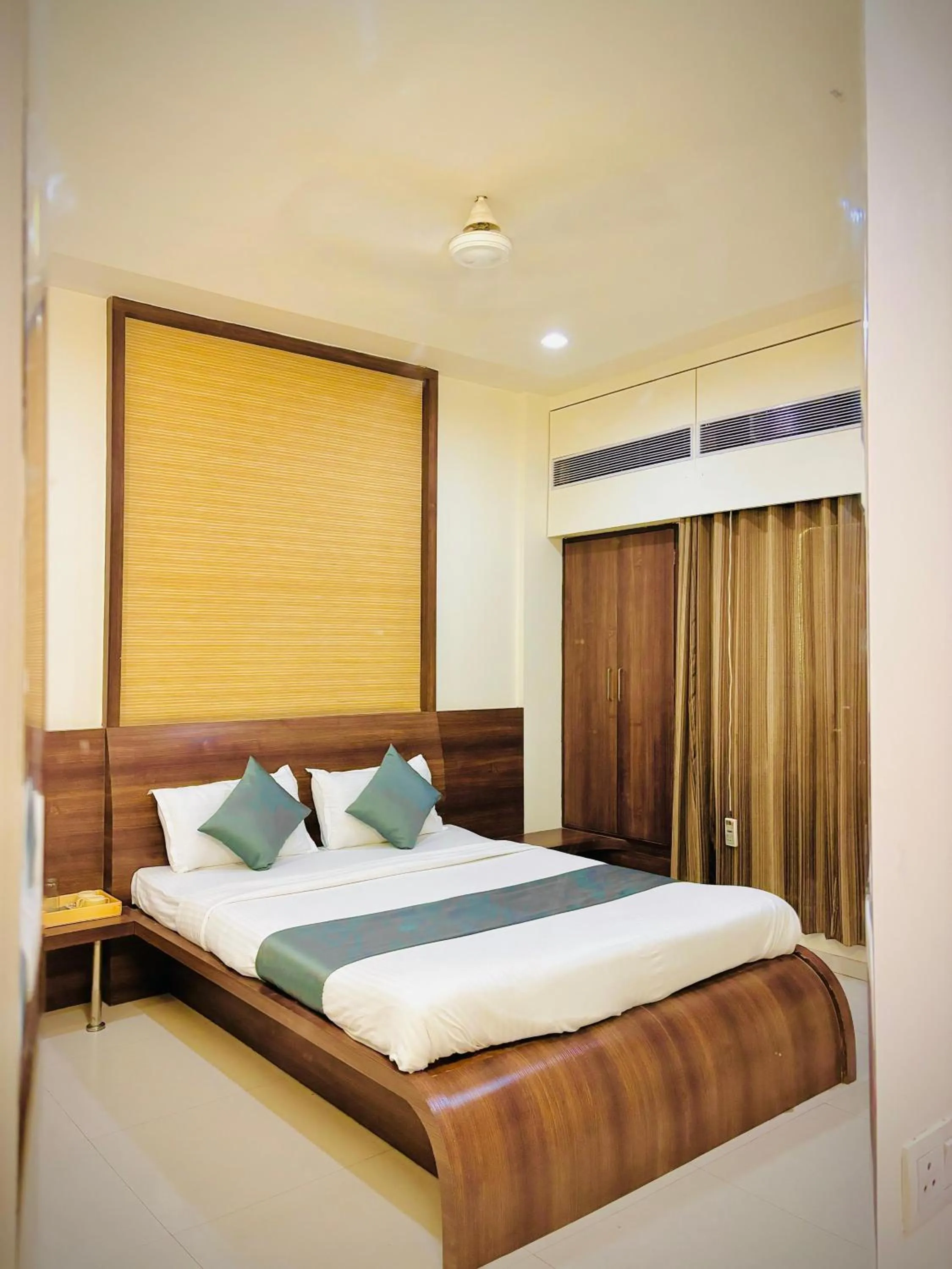 Bed in Hotel Sai Shree