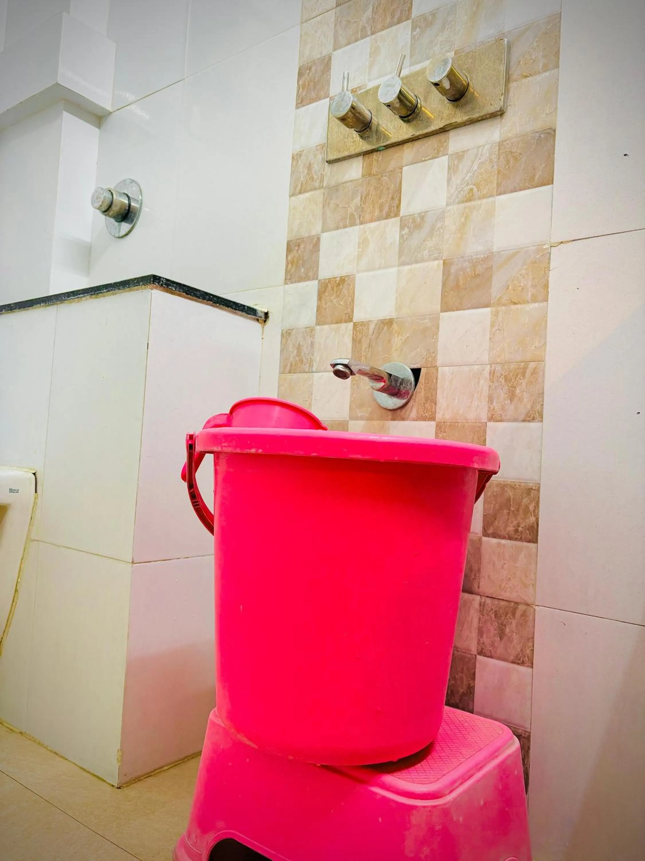 Bathroom in Hotel Sai Shree