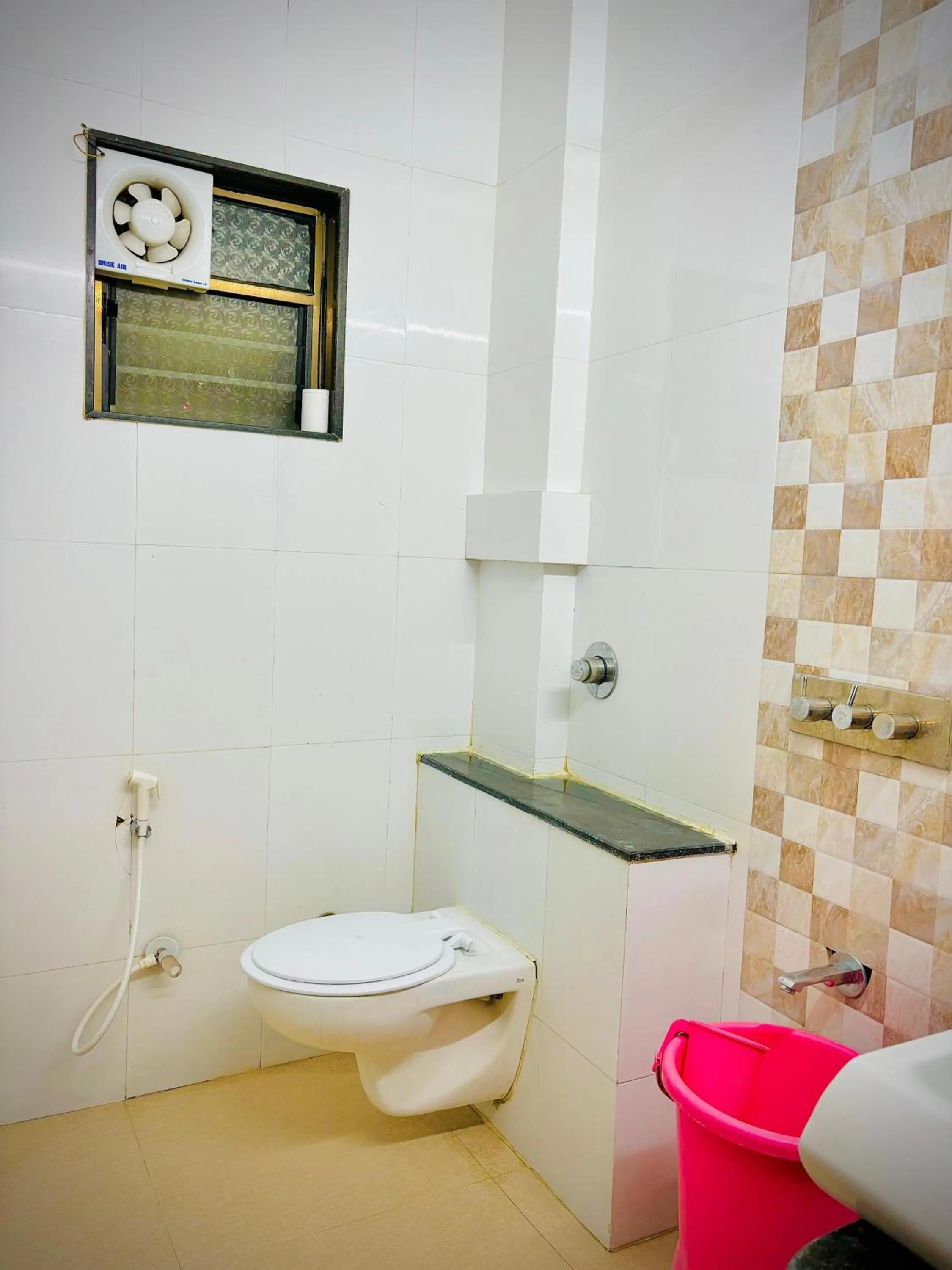 Bathroom in Hotel Sai Shree