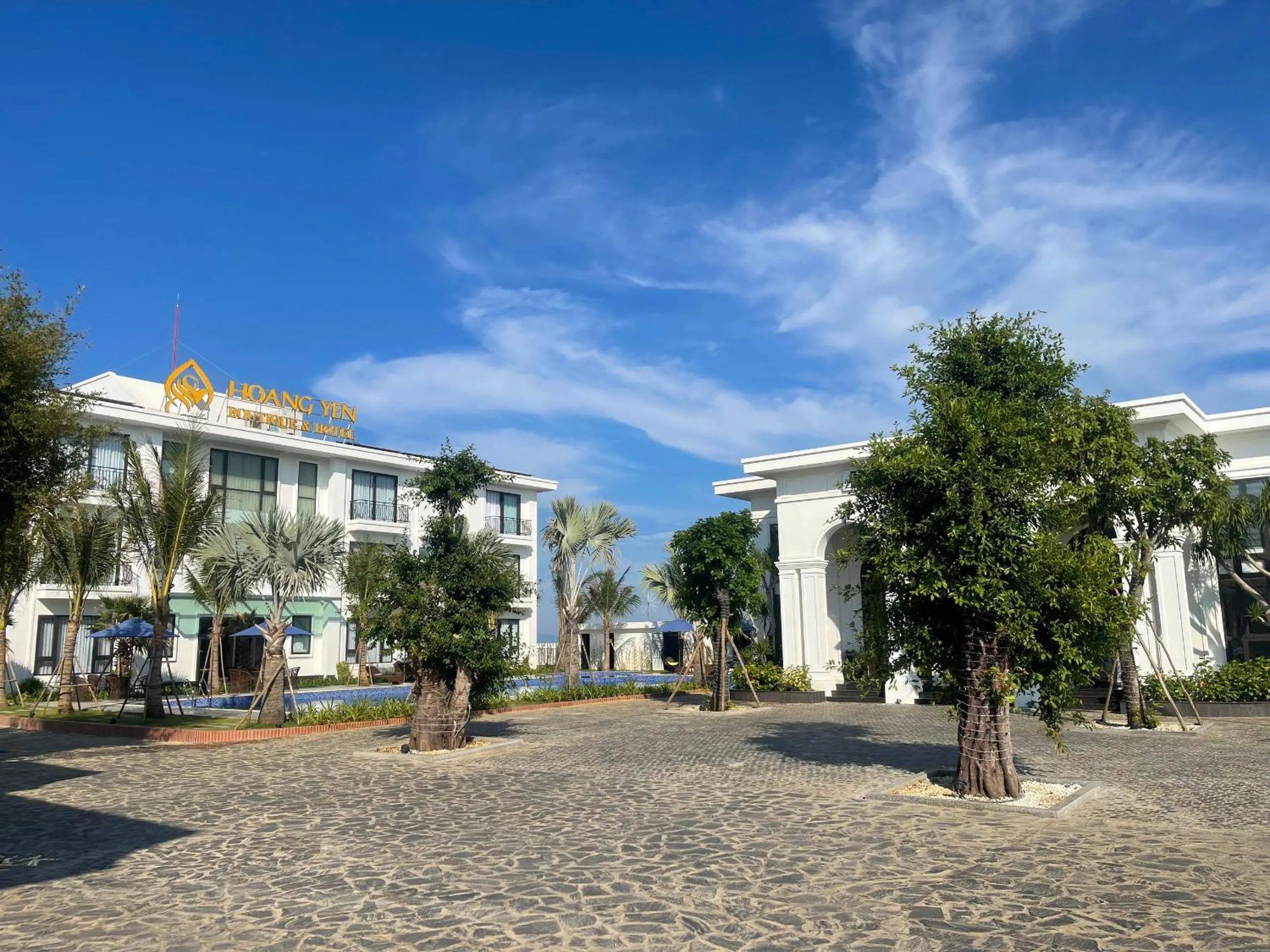 Property building in Hoang Yen Boutique Hotel