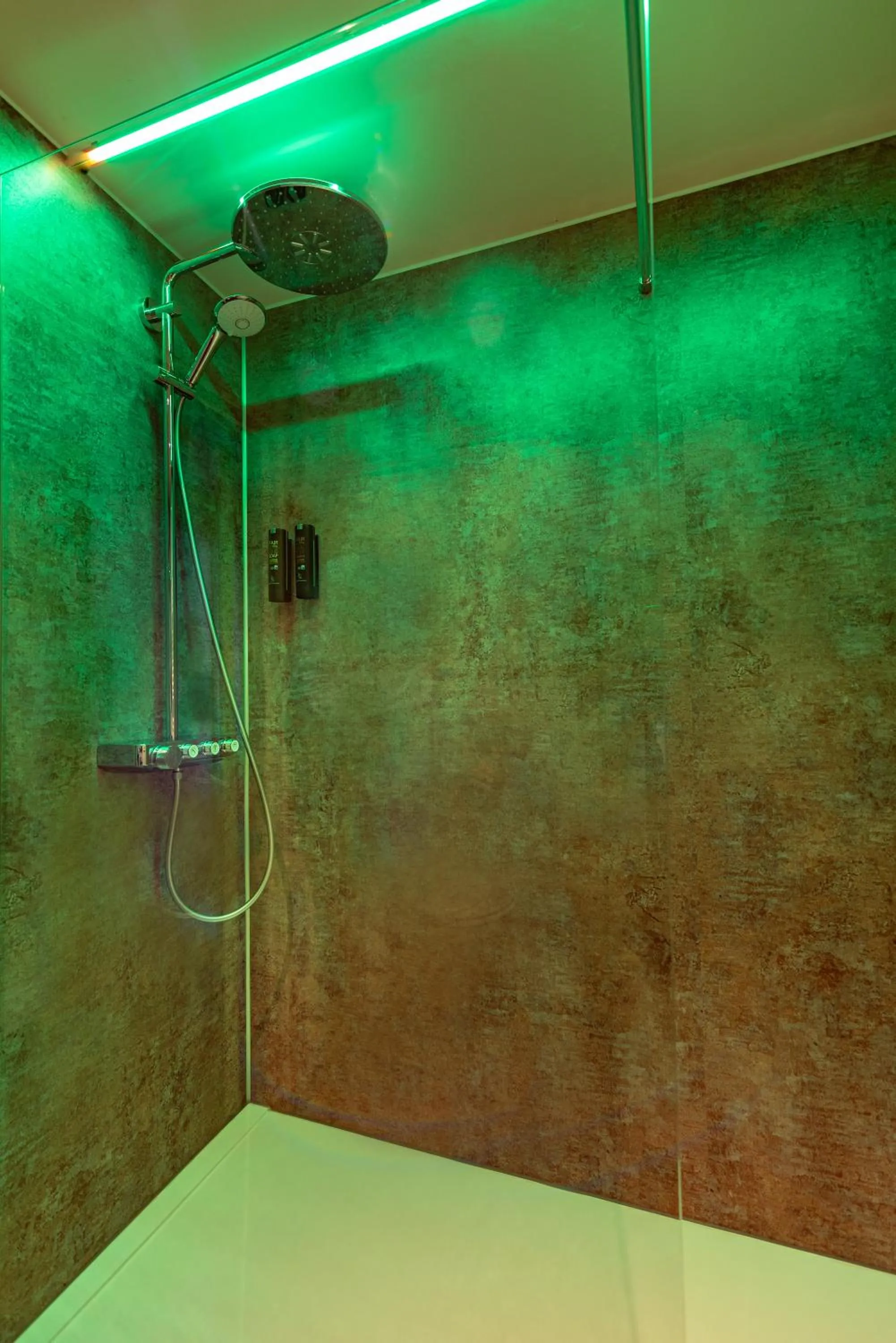 Bathroom in Aparthotel Ons Epen