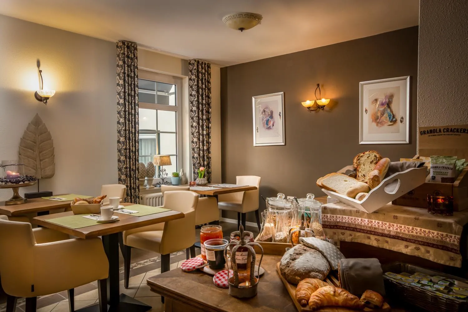 Food and drinks in Aparthotel Ons Epen