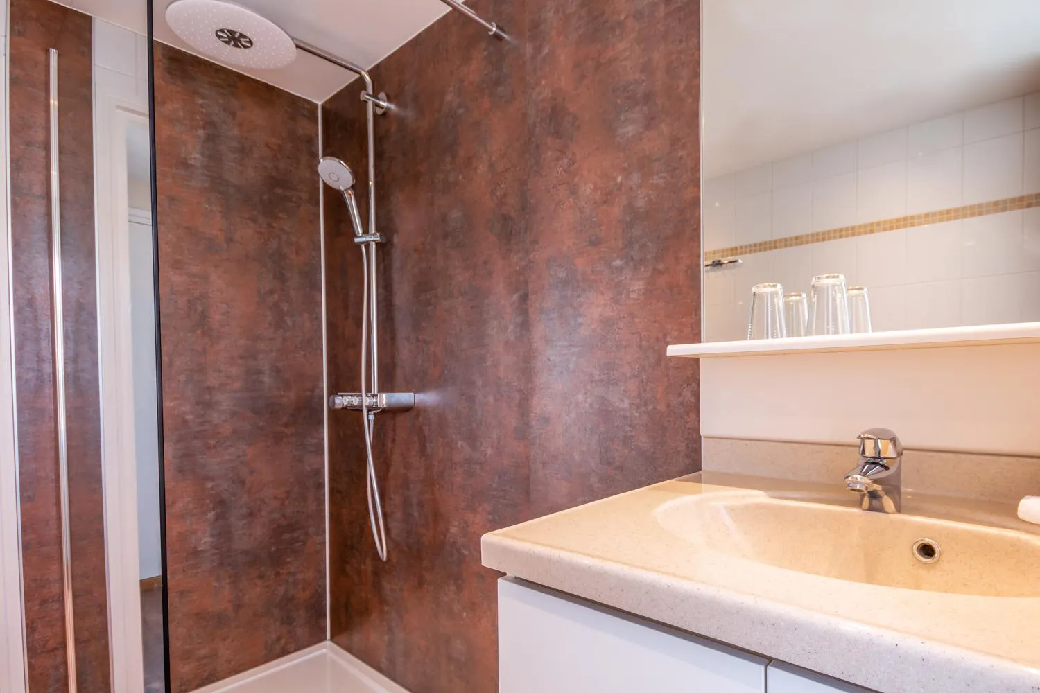 Bathroom in Aparthotel Ons Epen