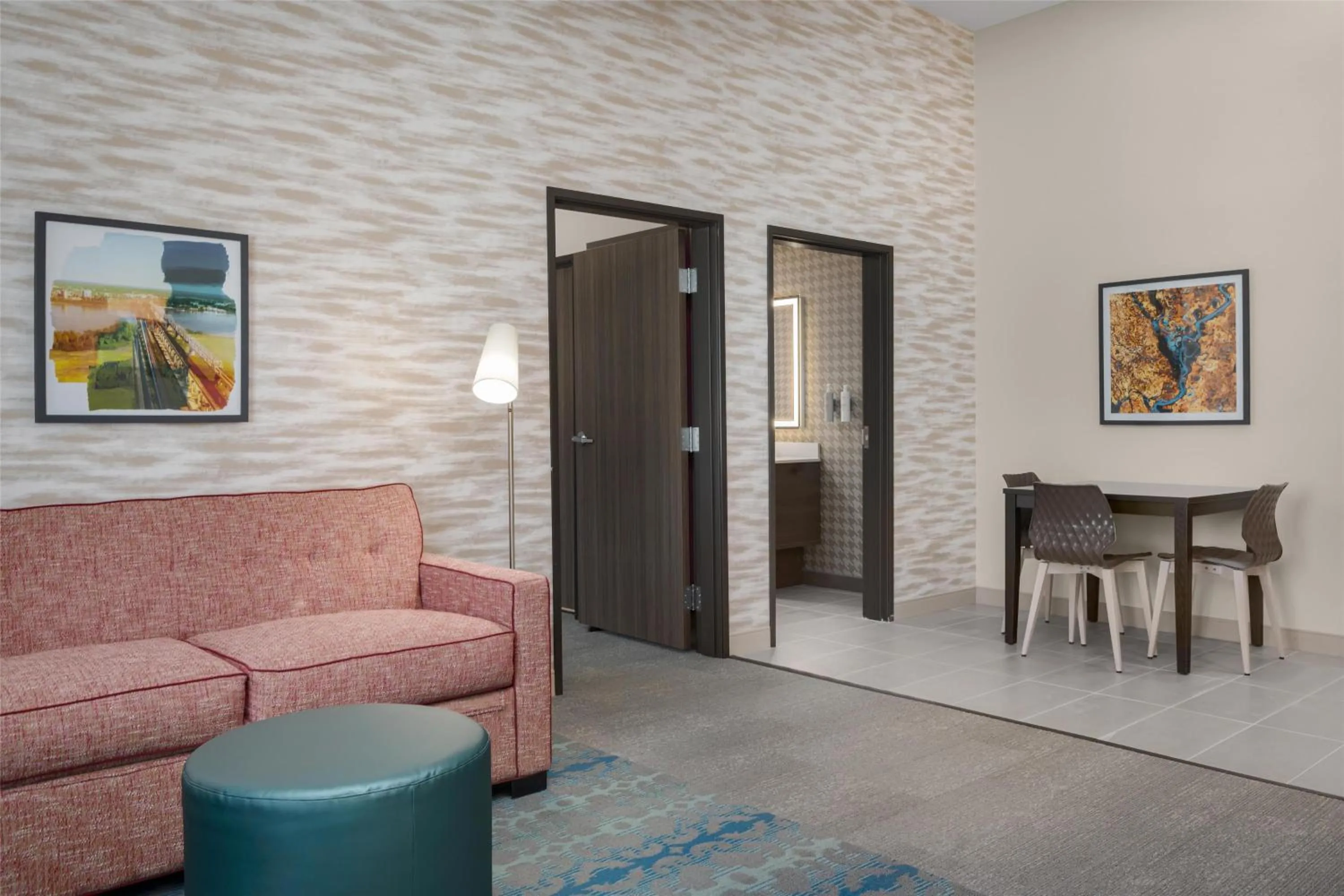 Living room in Home2 Suites By Hilton Forrest City