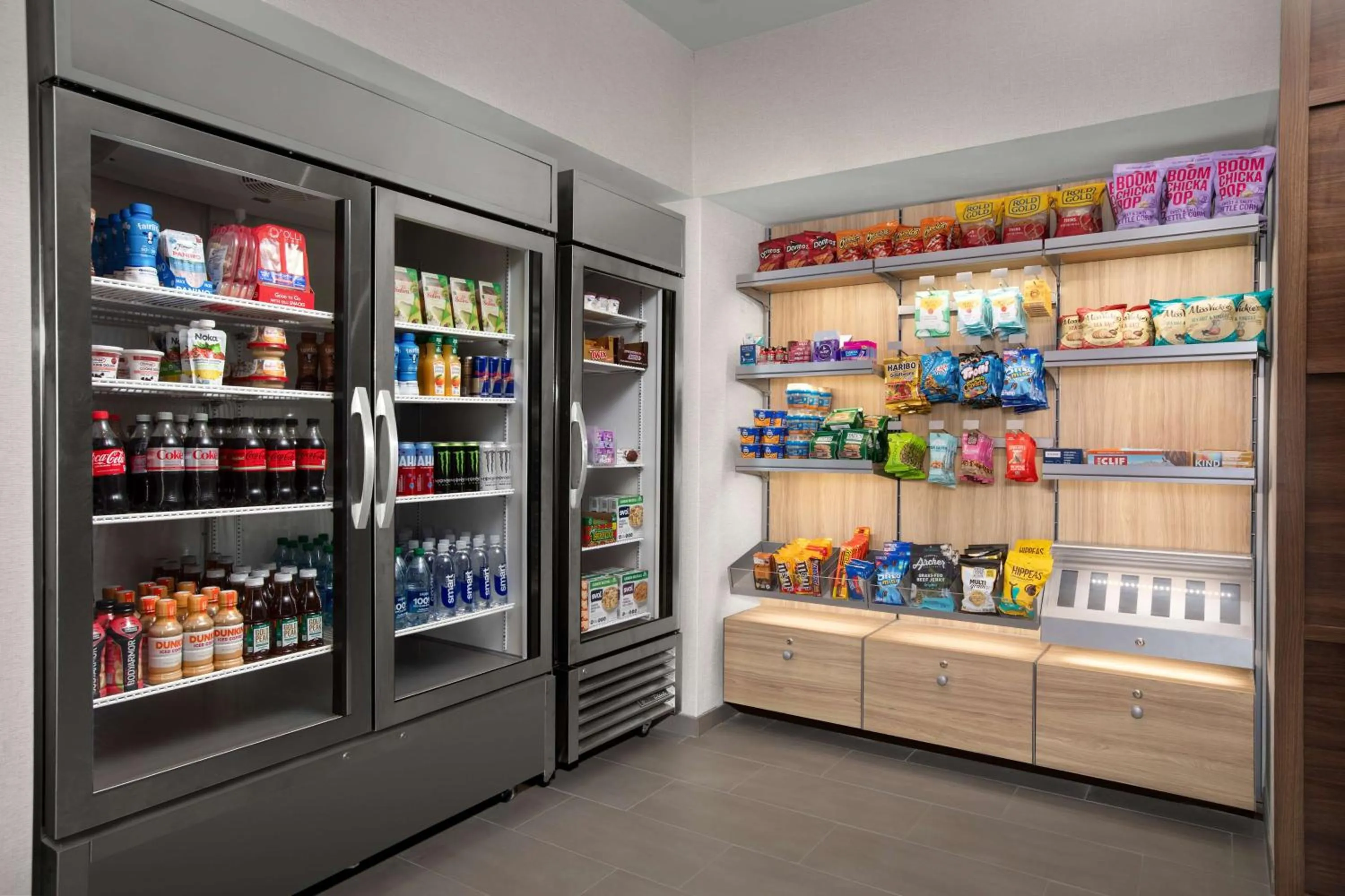 Food and drinks in Home2 Suites By Hilton Lubbock University