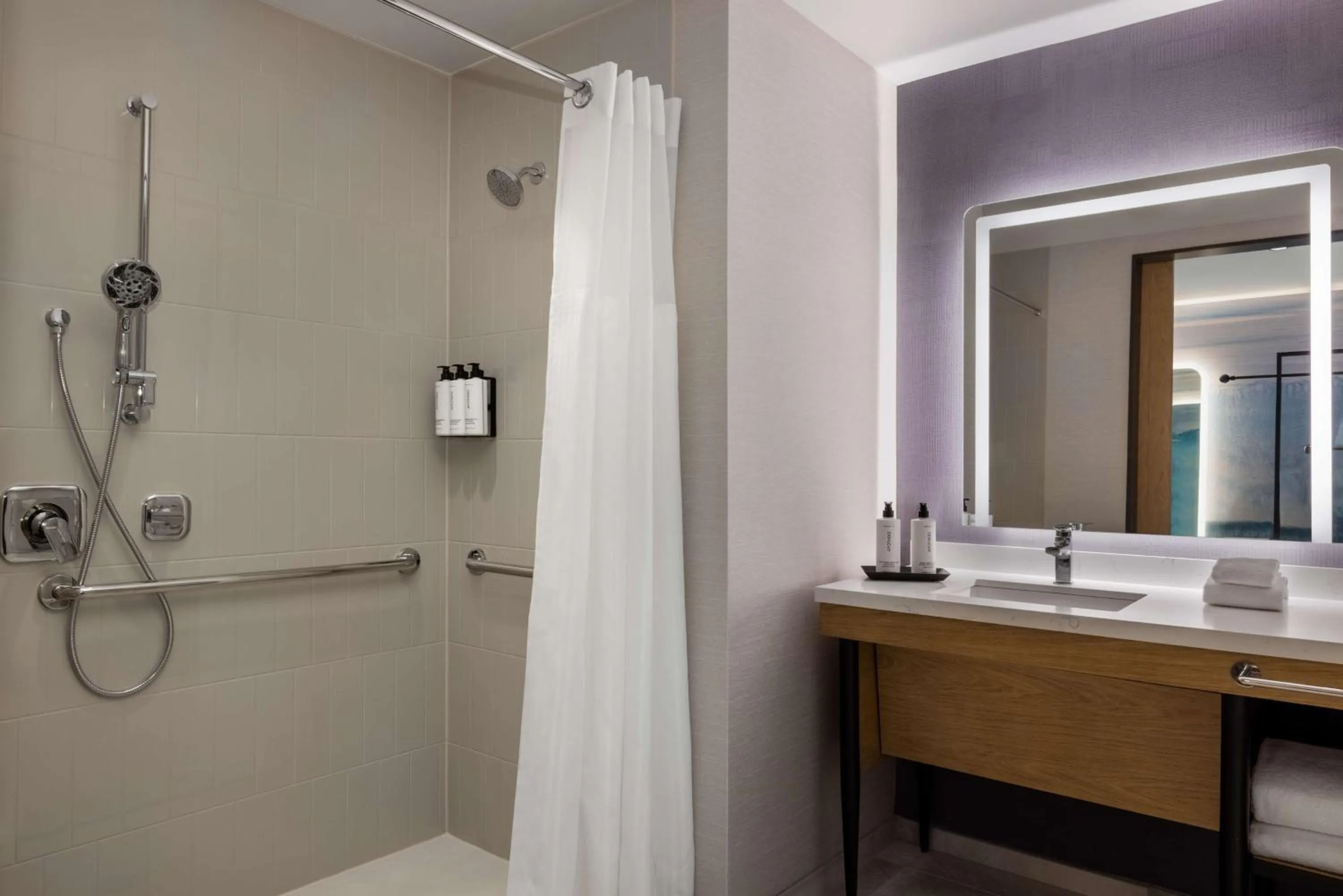 Bathroom in Tempo By Hilton Louisville Downtown Nulu