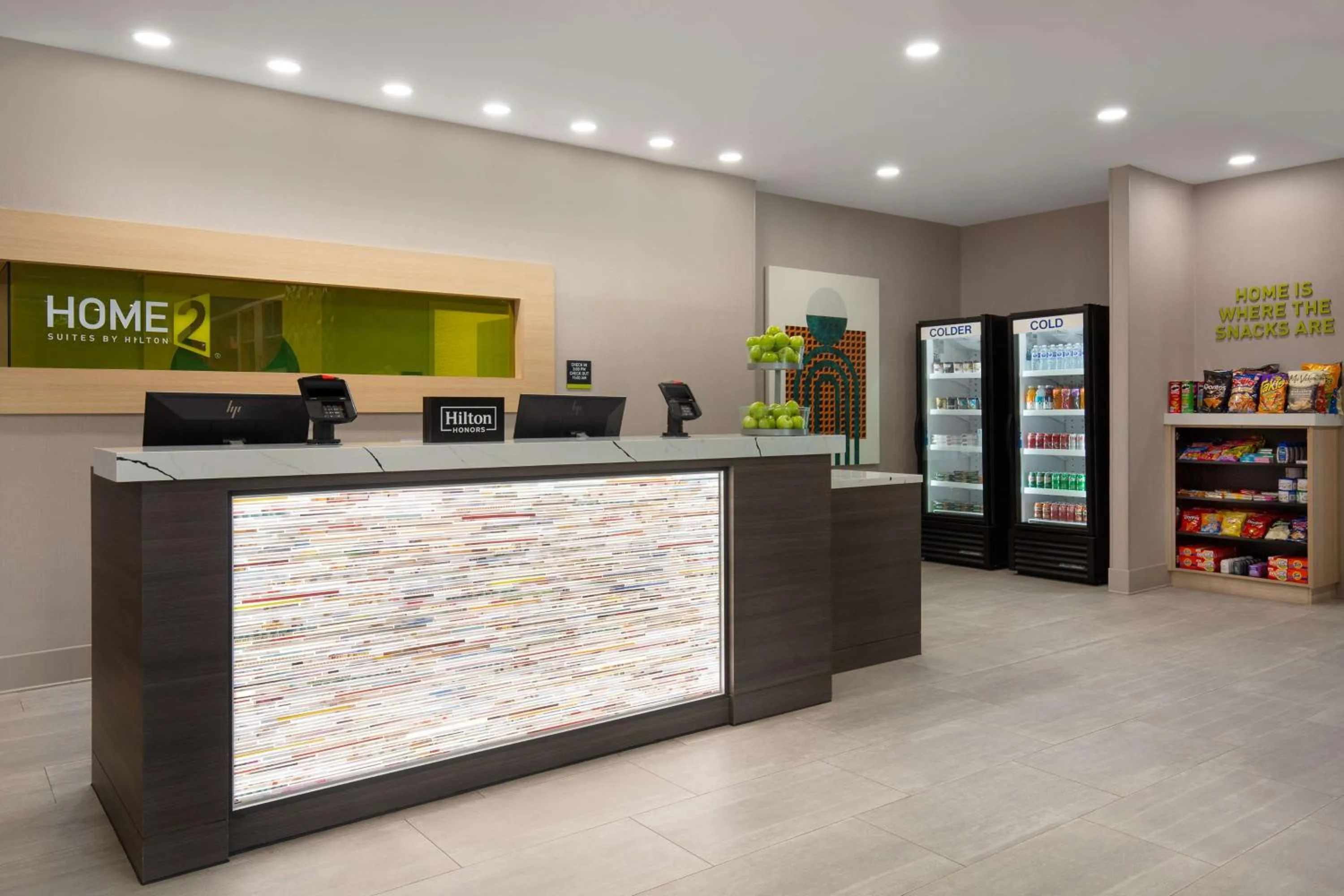 Lobby or reception in Home2 Suites By Hilton Thunder Bay