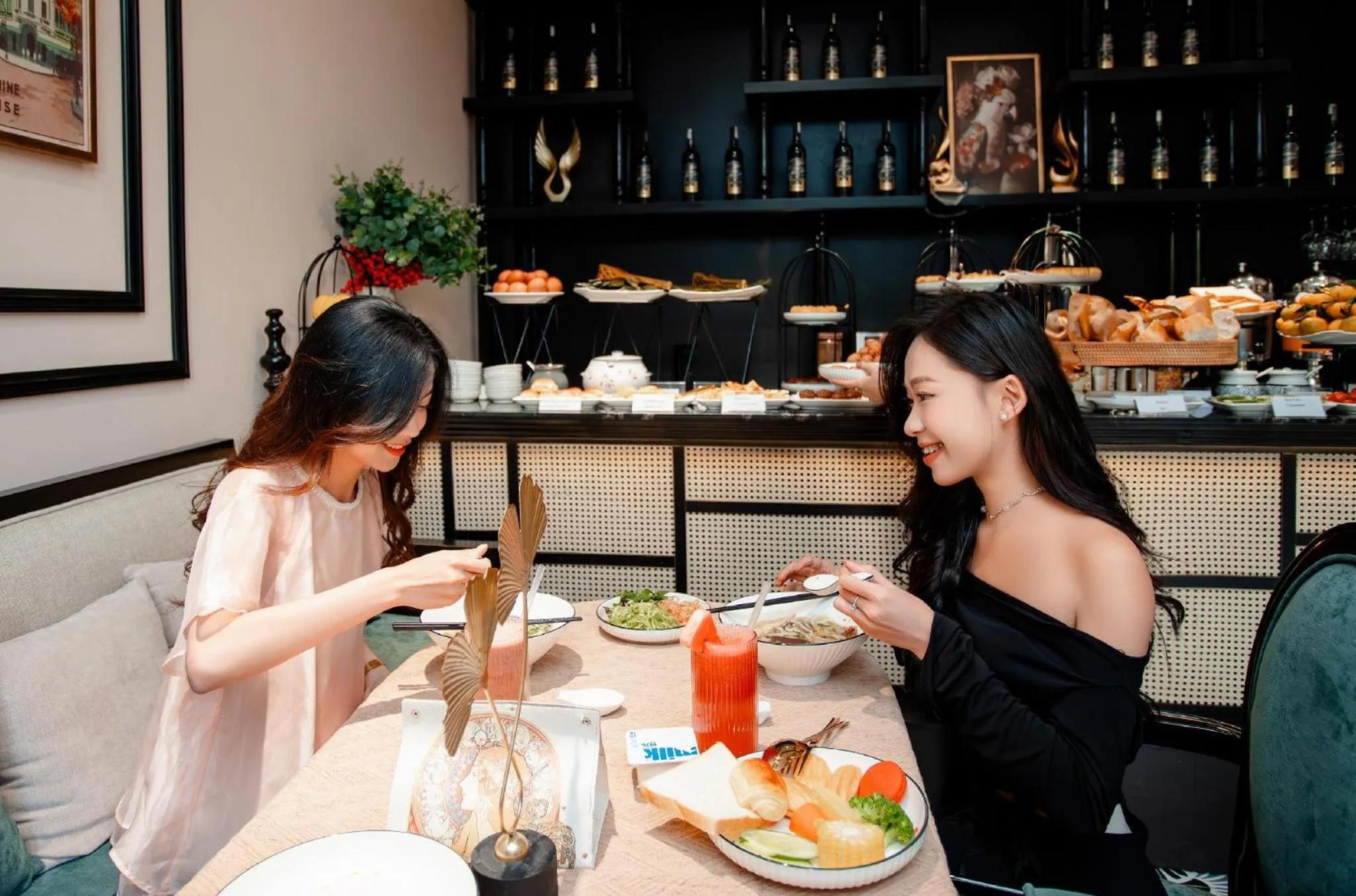 Restaurant/places to eat in Le House DaLat