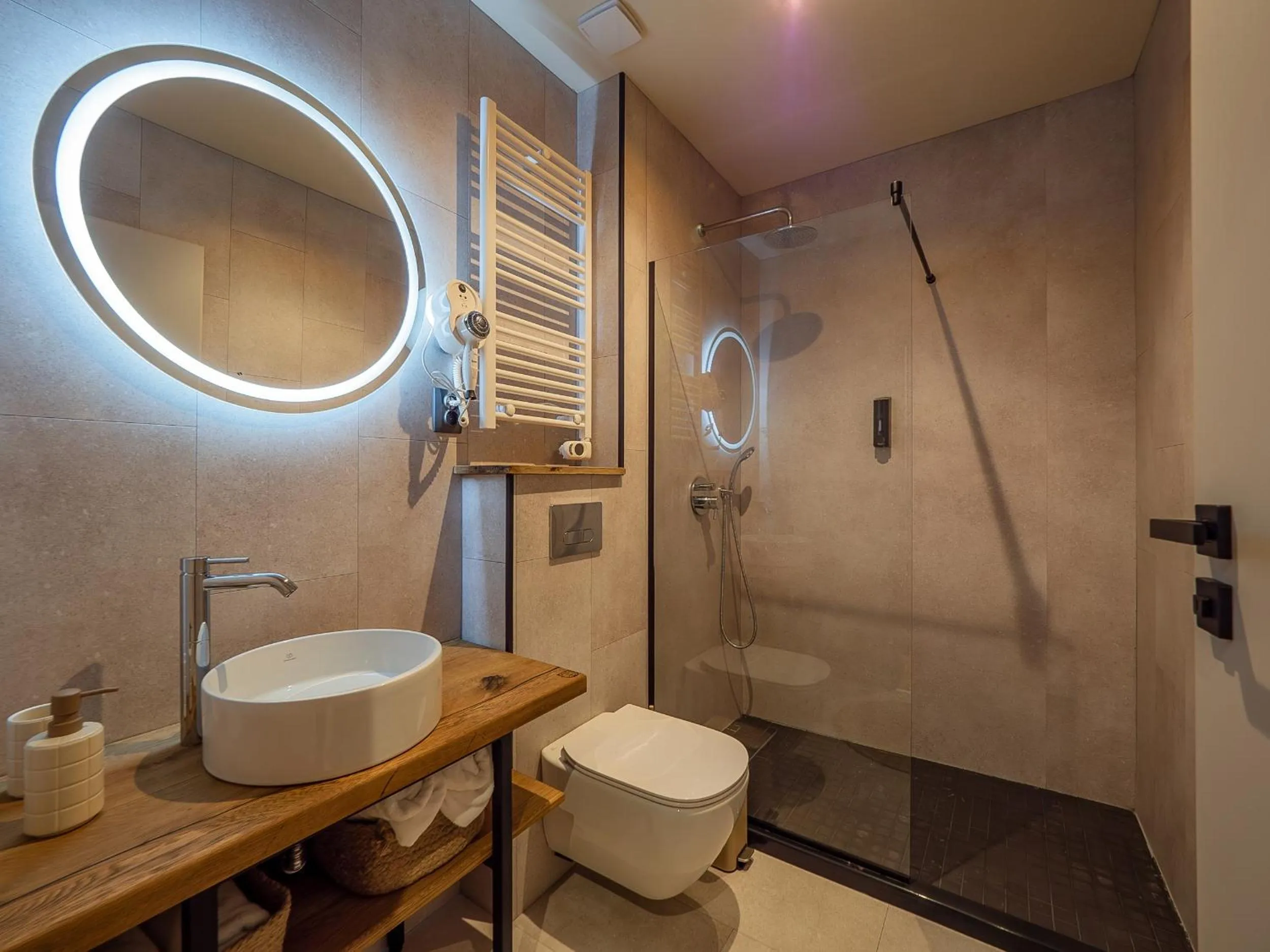 Shower in Craft Inn - Boutique Hotel