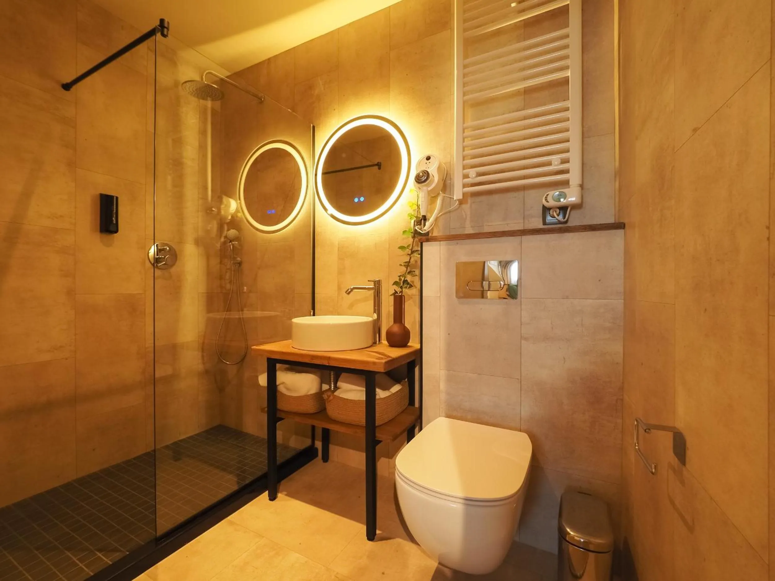 Shower in Craft Inn - Boutique Hotel