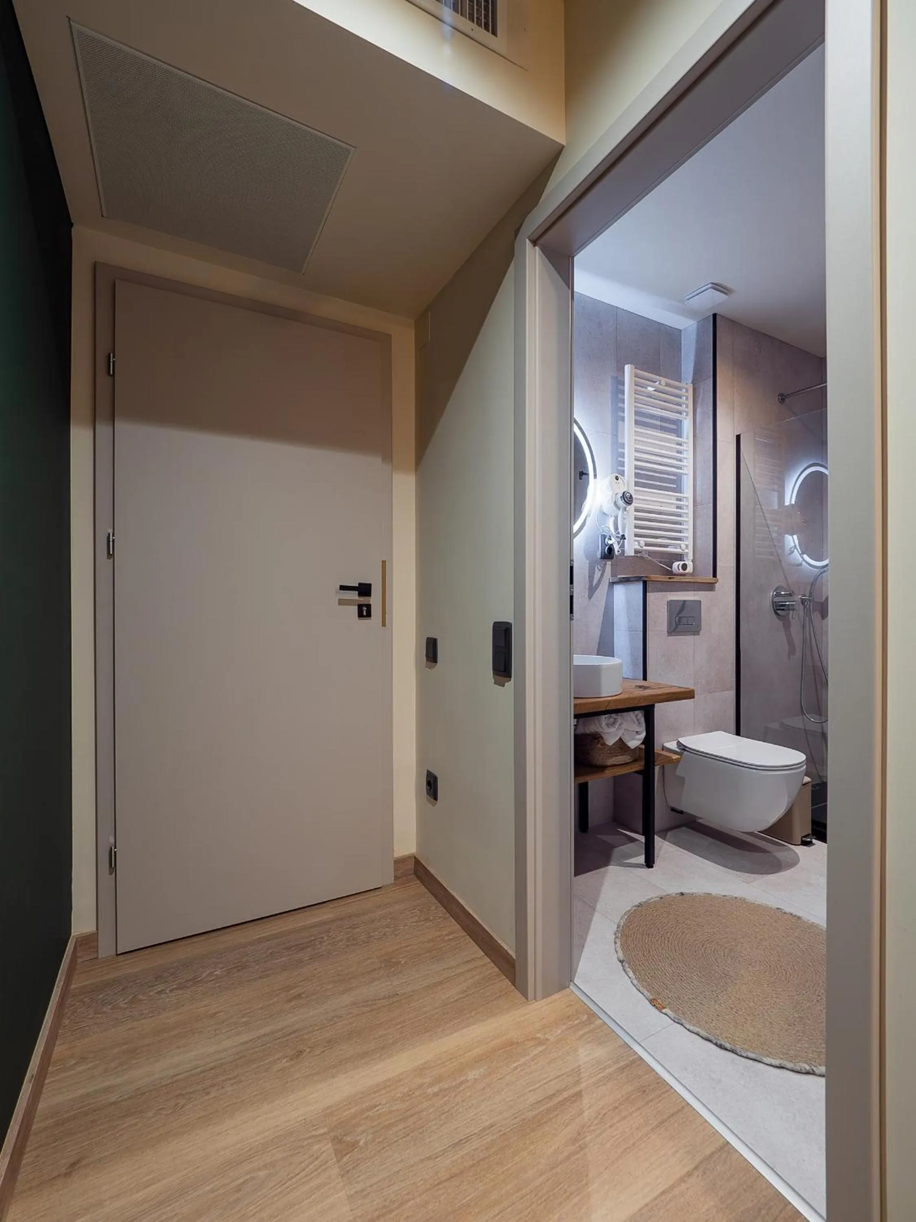 Shower in Craft Inn - Boutique Hotel