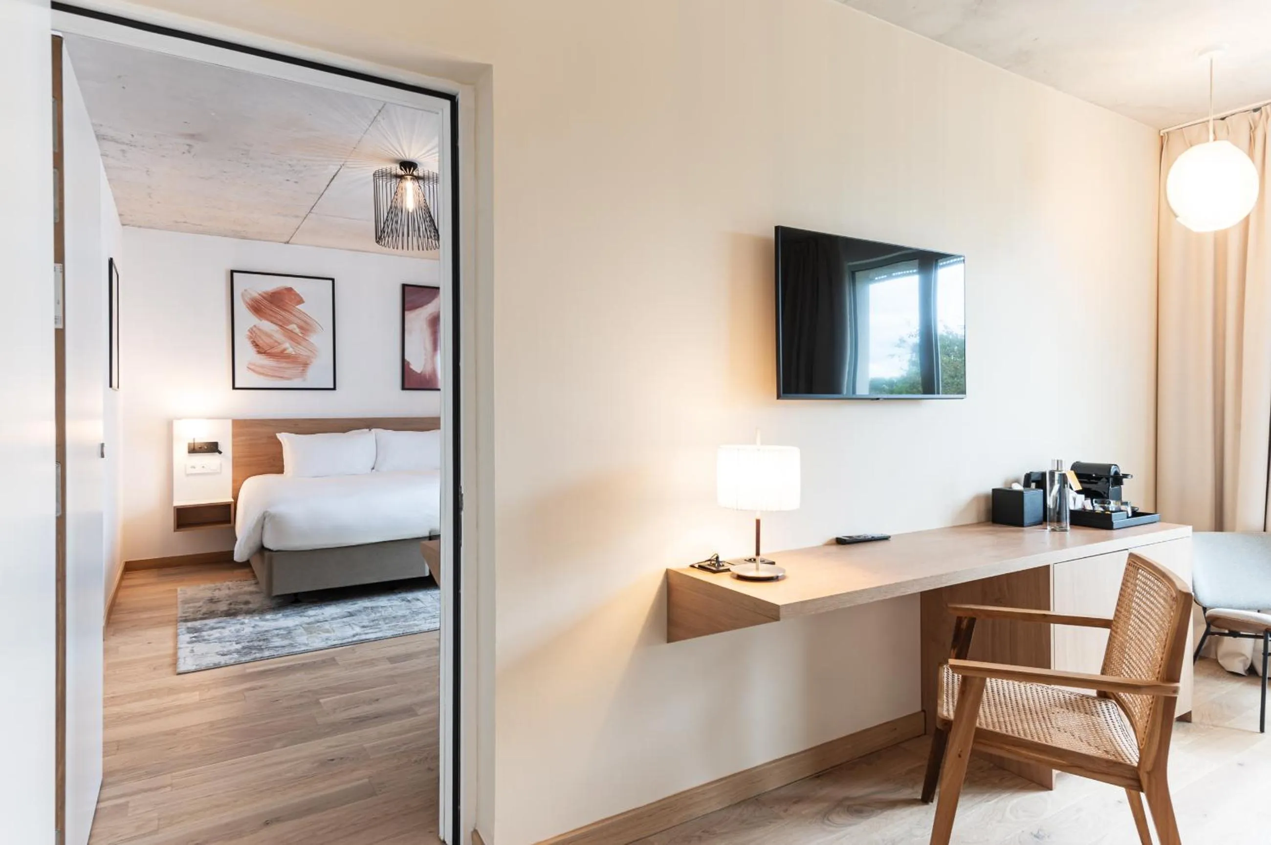 Bedroom, Bed in voco Beaune , Cité des Vins by IHG