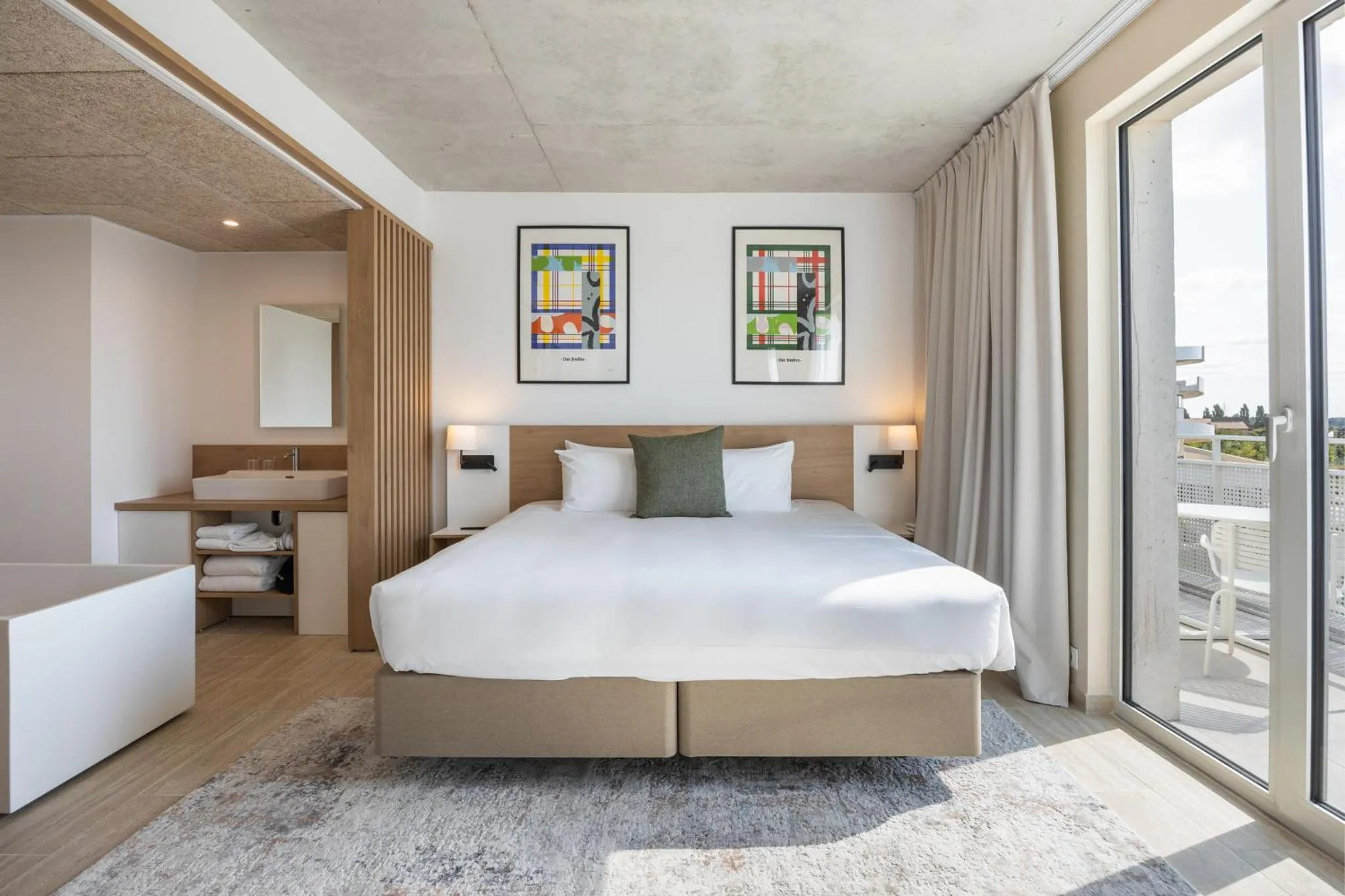 Photo of the whole room, Bed in voco Beaune , Cité des Vins by IHG