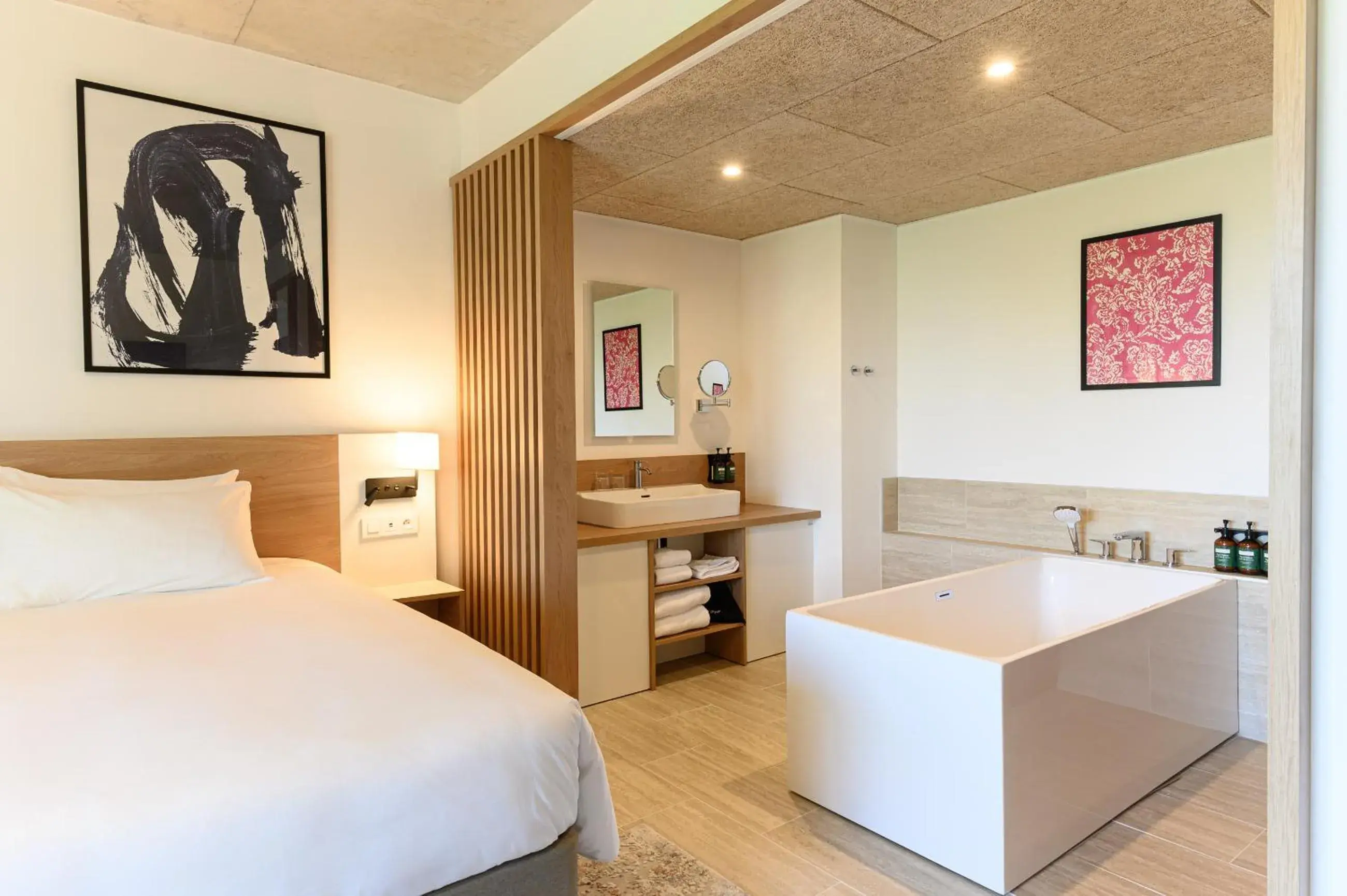 Bedroom, Bed in voco Beaune , Cité des Vins by IHG Bedroom, Bed in voco Beaune , Cité des Vins by IHG