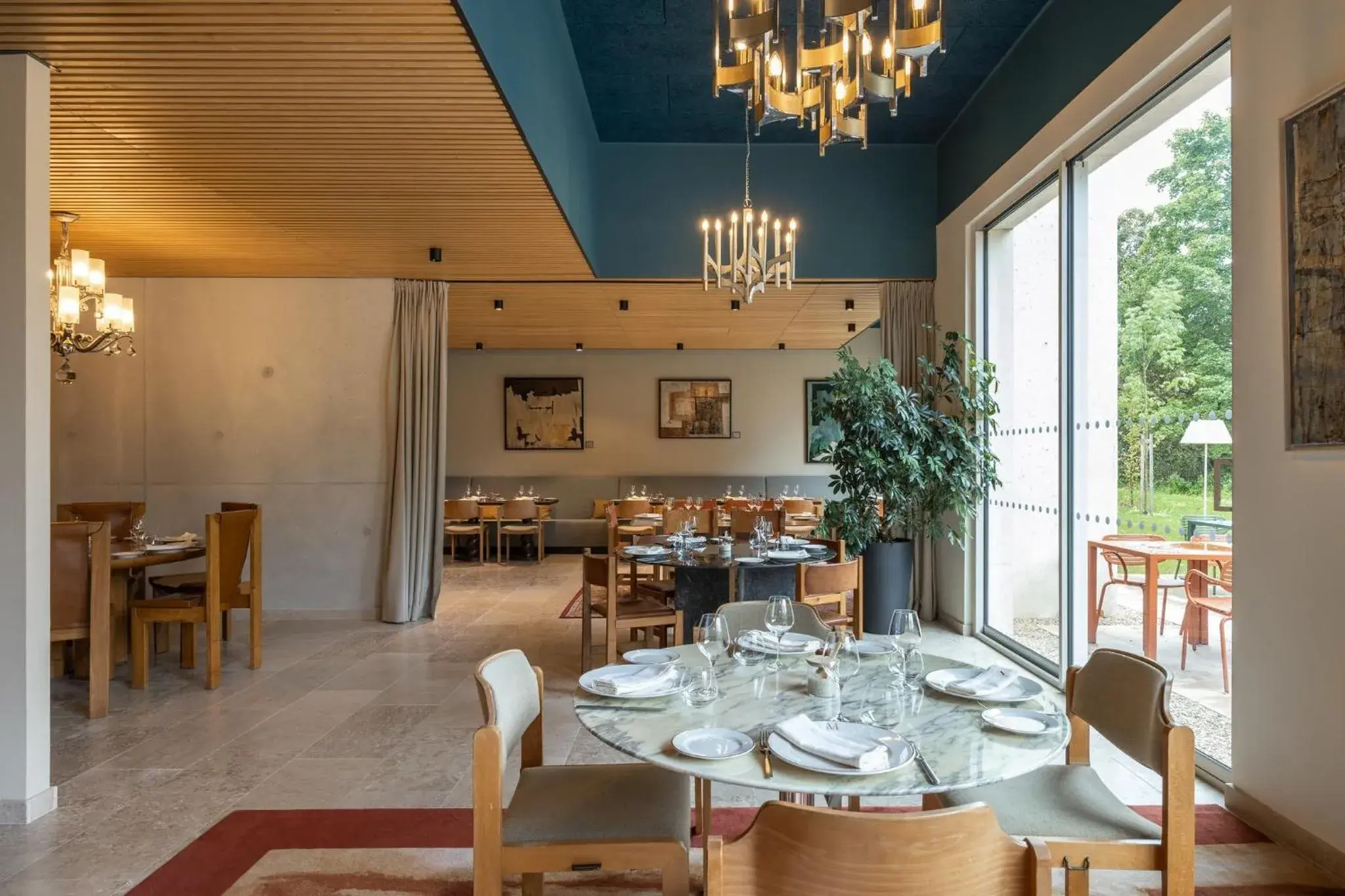 Restaurant/places to eat in voco Beaune , Cité des Vins by IHG Restaurant/places to eat in voco Beaune , Cité des Vins by IHG