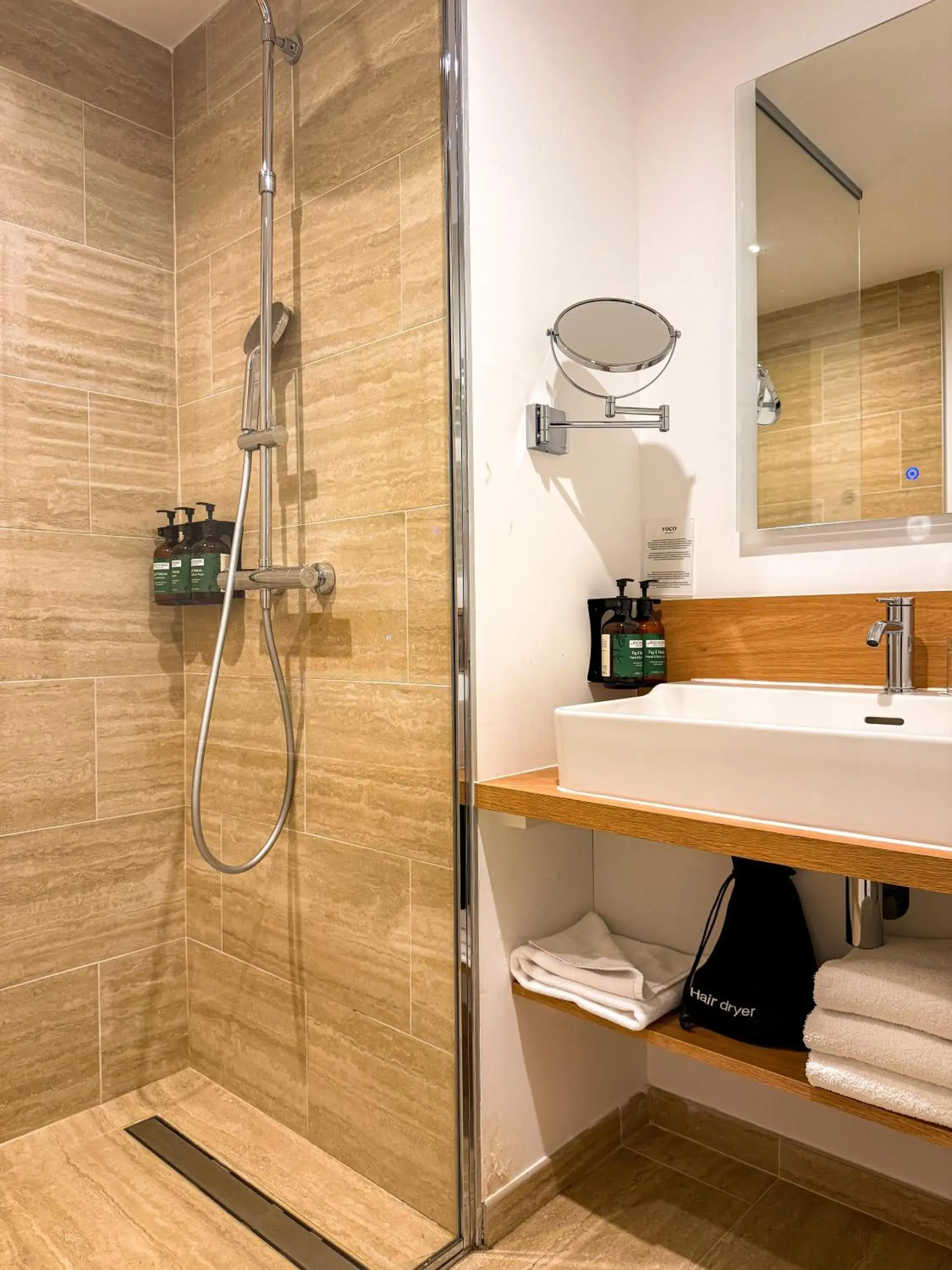 Bathroom in voco Beaune , Cité des Vins by IHG Bathroom in voco Beaune , Cité des Vins by IHG