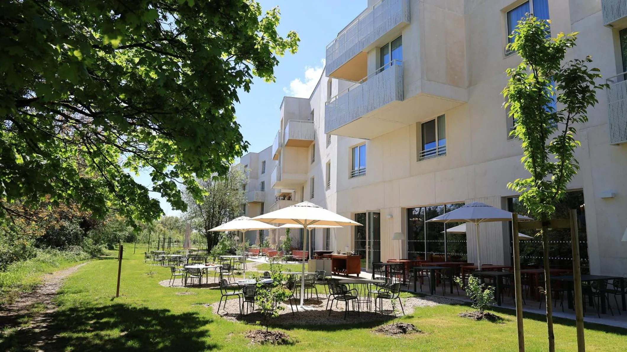 Restaurant/places to eat in voco Beaune , Cité des Vins by IHG