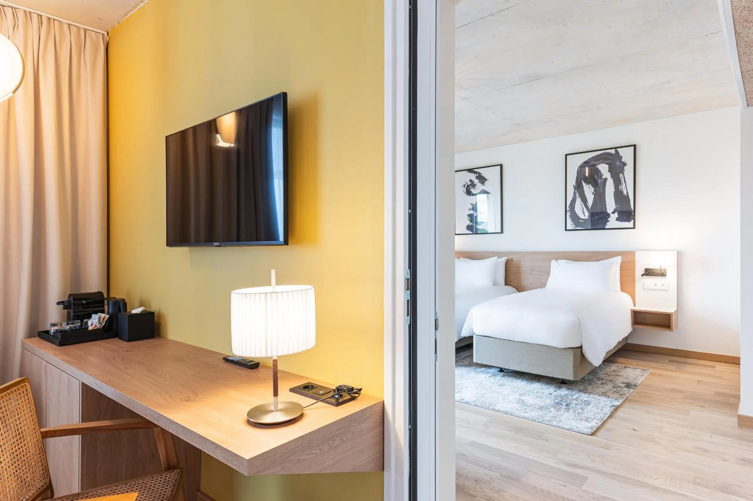 Photo of the whole room, Bed in voco Beaune , Cité des Vins by IHG