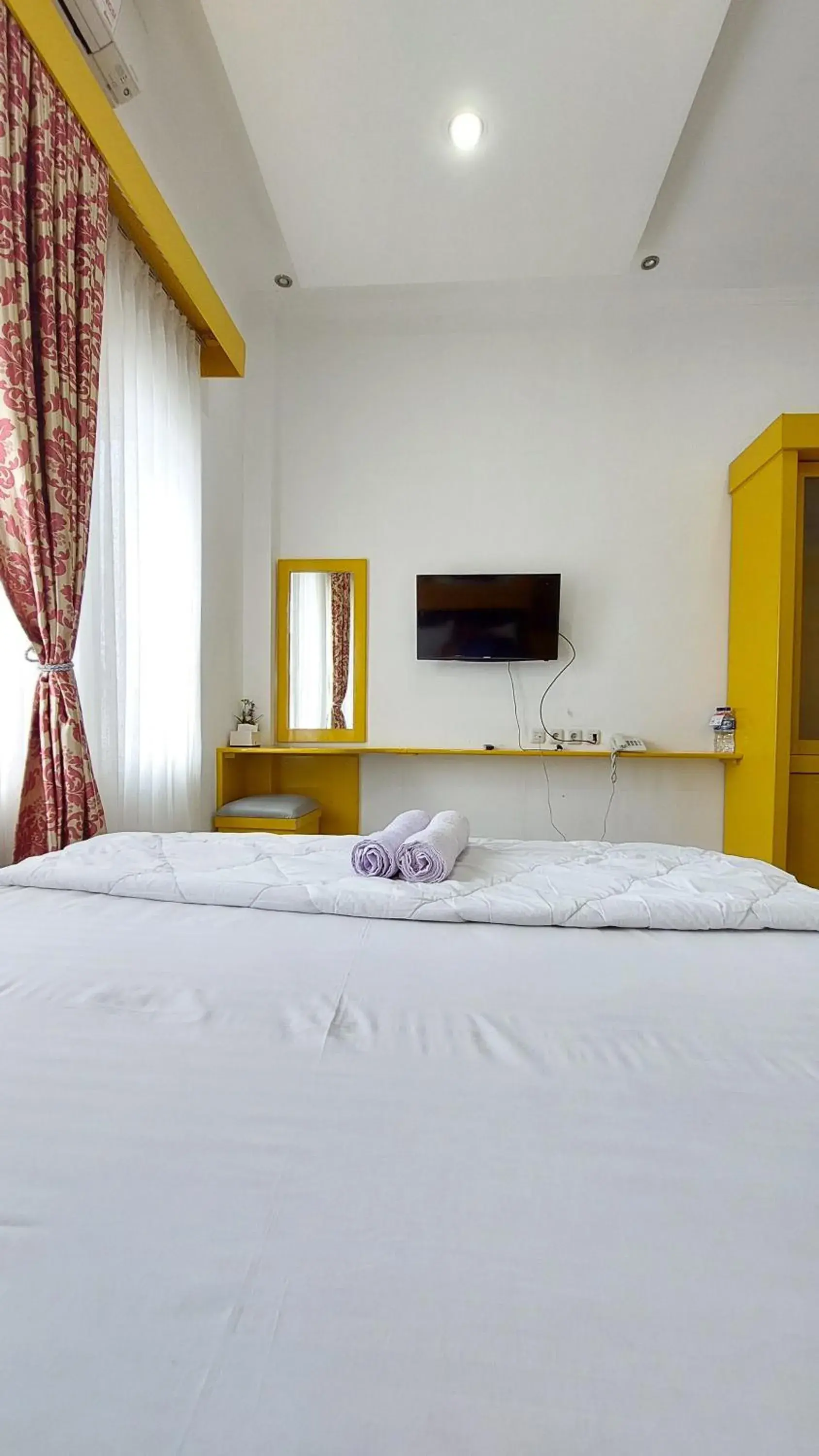 Bed in Mami Hotel Bed in Mami Hotel