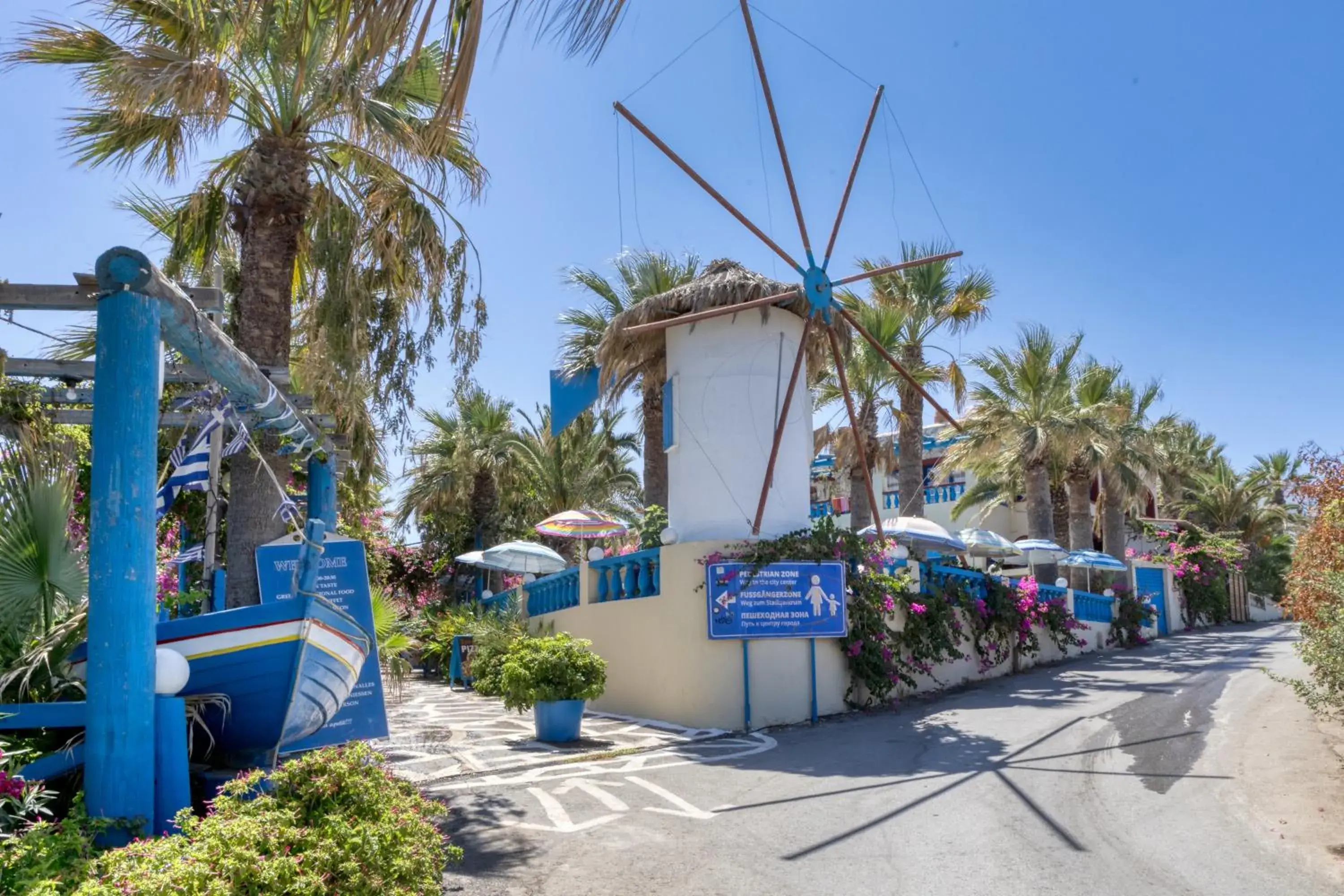 Property building in Palm Bay by Estia Property building in Palm Bay by Estia