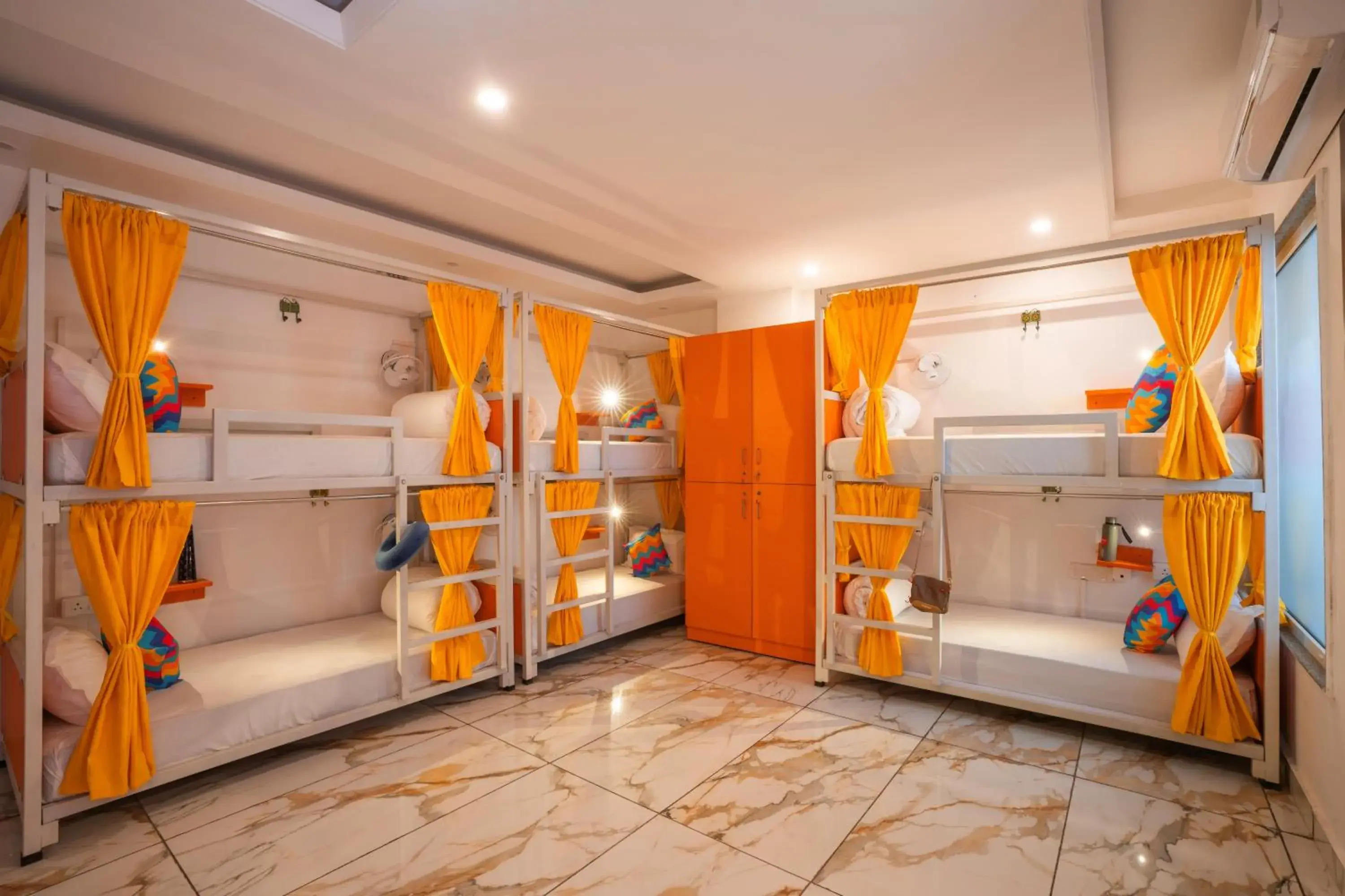 Bed in goSTOPS PLUS Gurugram, Baani Square Bed in goSTOPS PLUS Gurugram, Baani Square