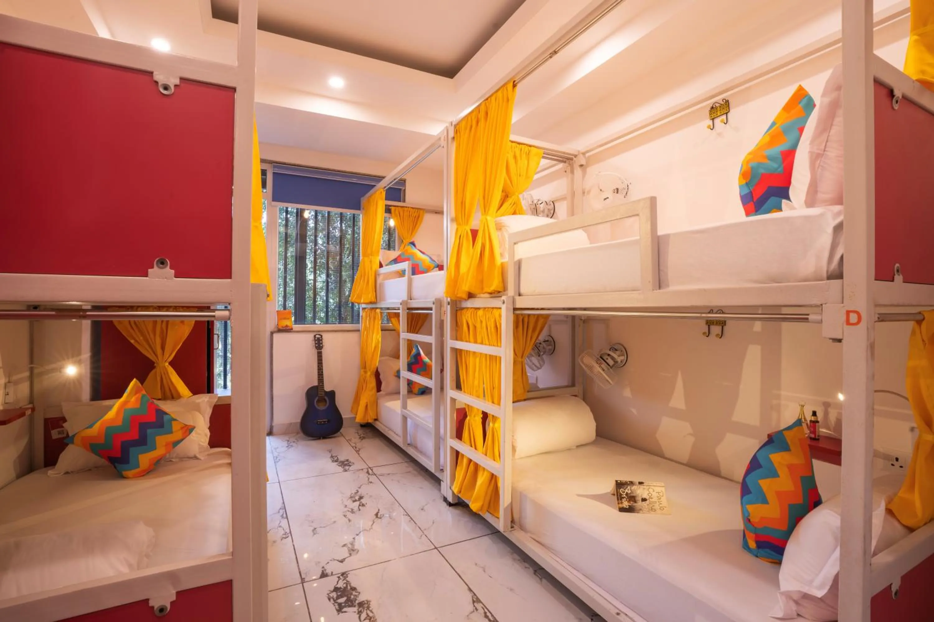 Bed in goSTOPS PLUS Gurugram, Baani Square