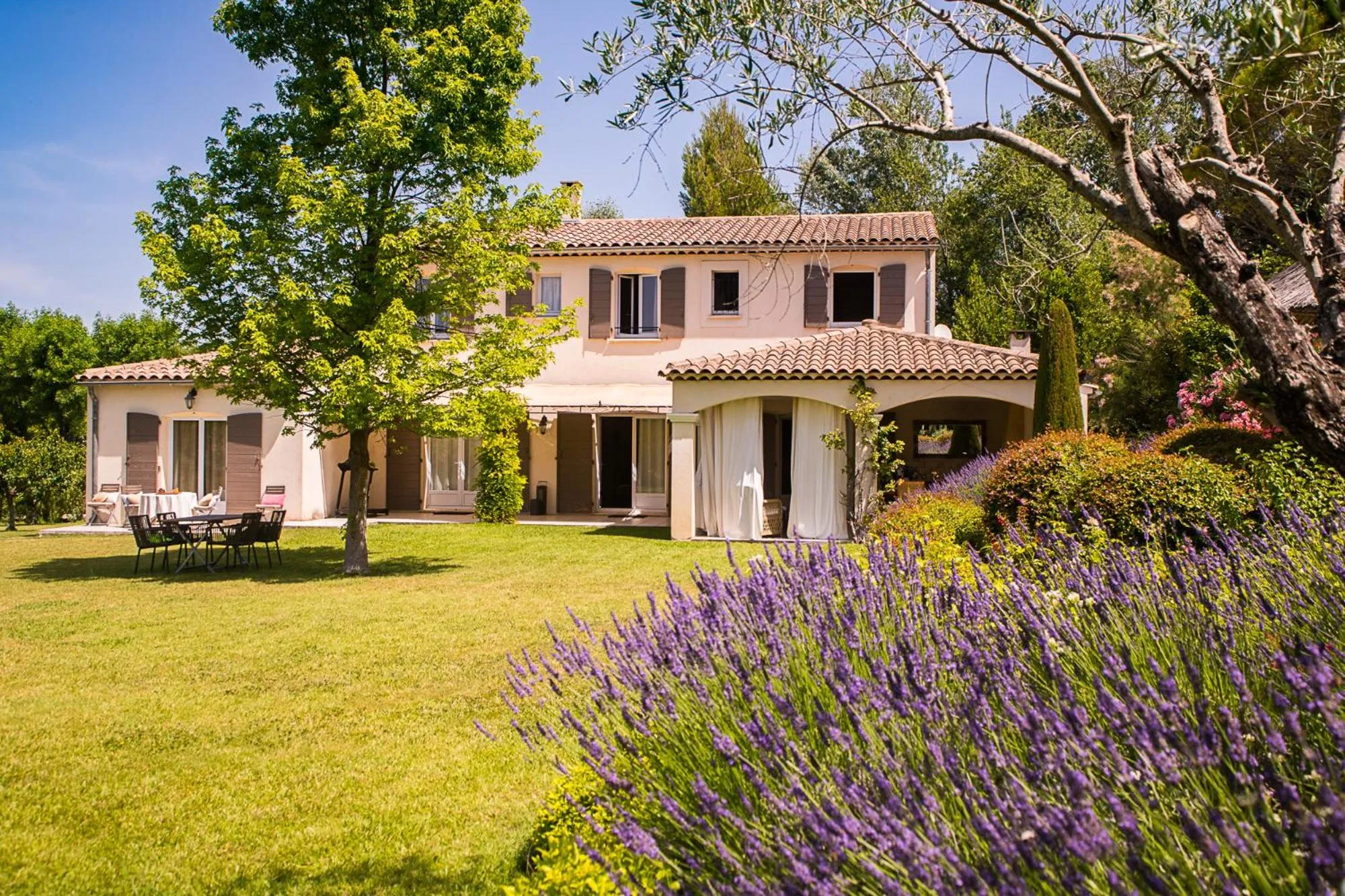 Auberge De Saint-Rémy - Mas De Garance - Table Gastronomique Étoilé