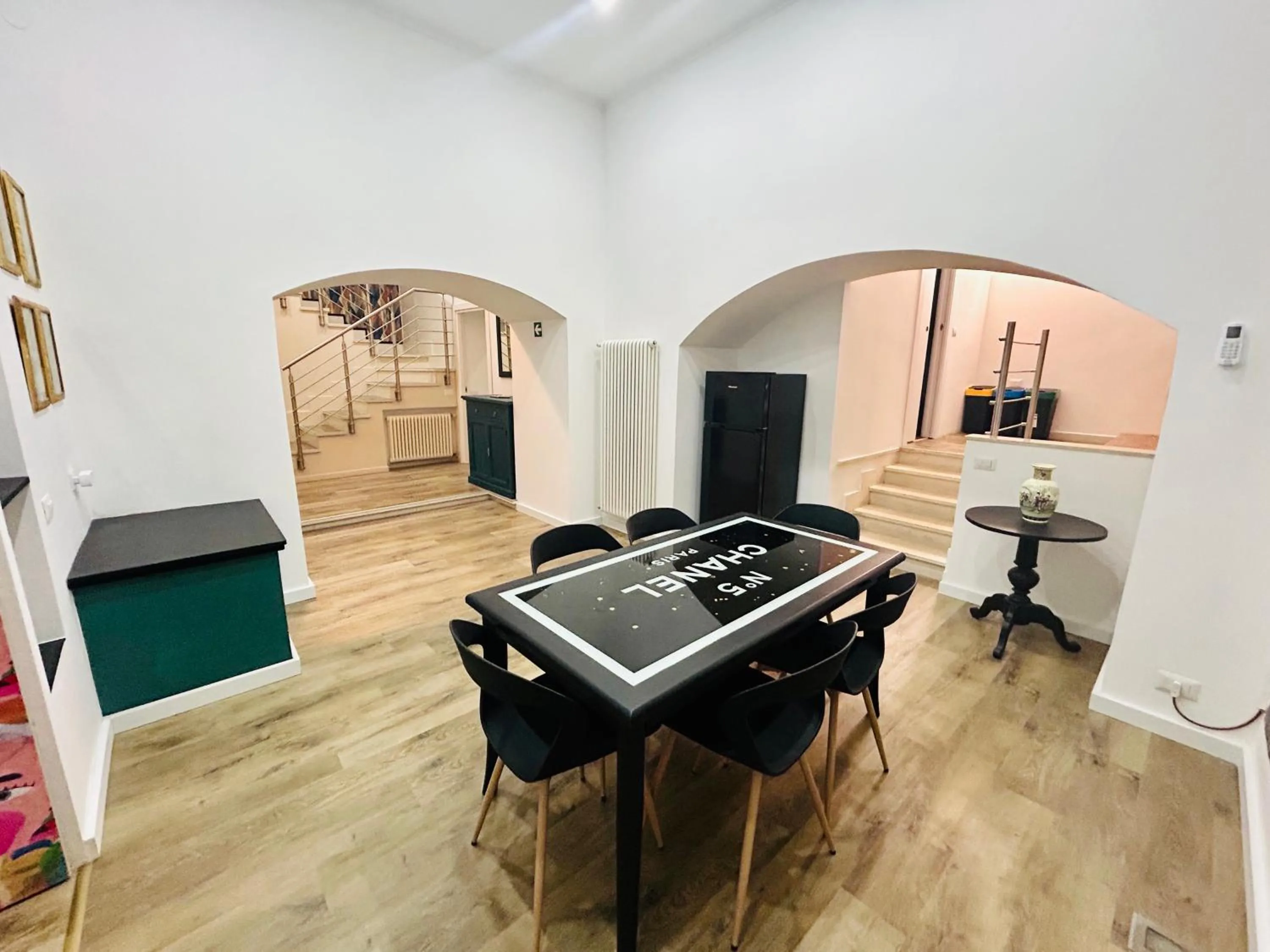 Large Double Room in Boiardo Art House