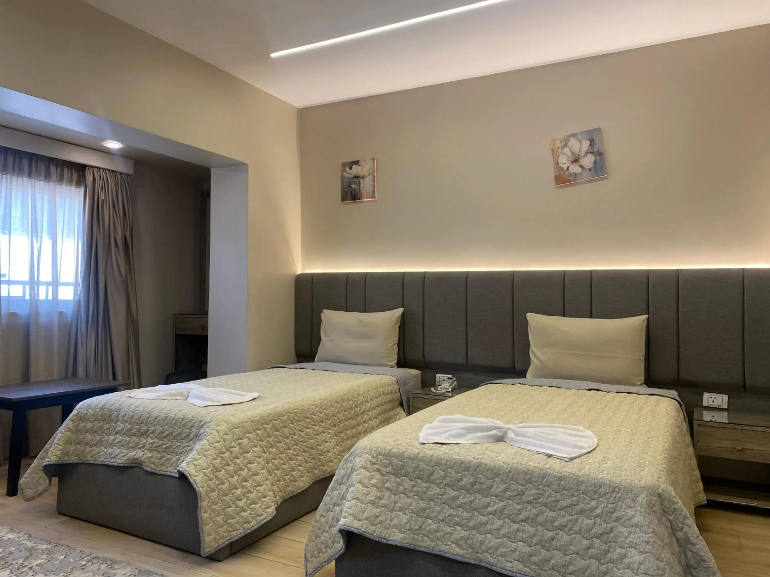 Deluxe Twin Room in Holy Sheet Plus - Boutique Hotel Deluxe Twin Room in Holy Sheet Plus - Boutique Hotel