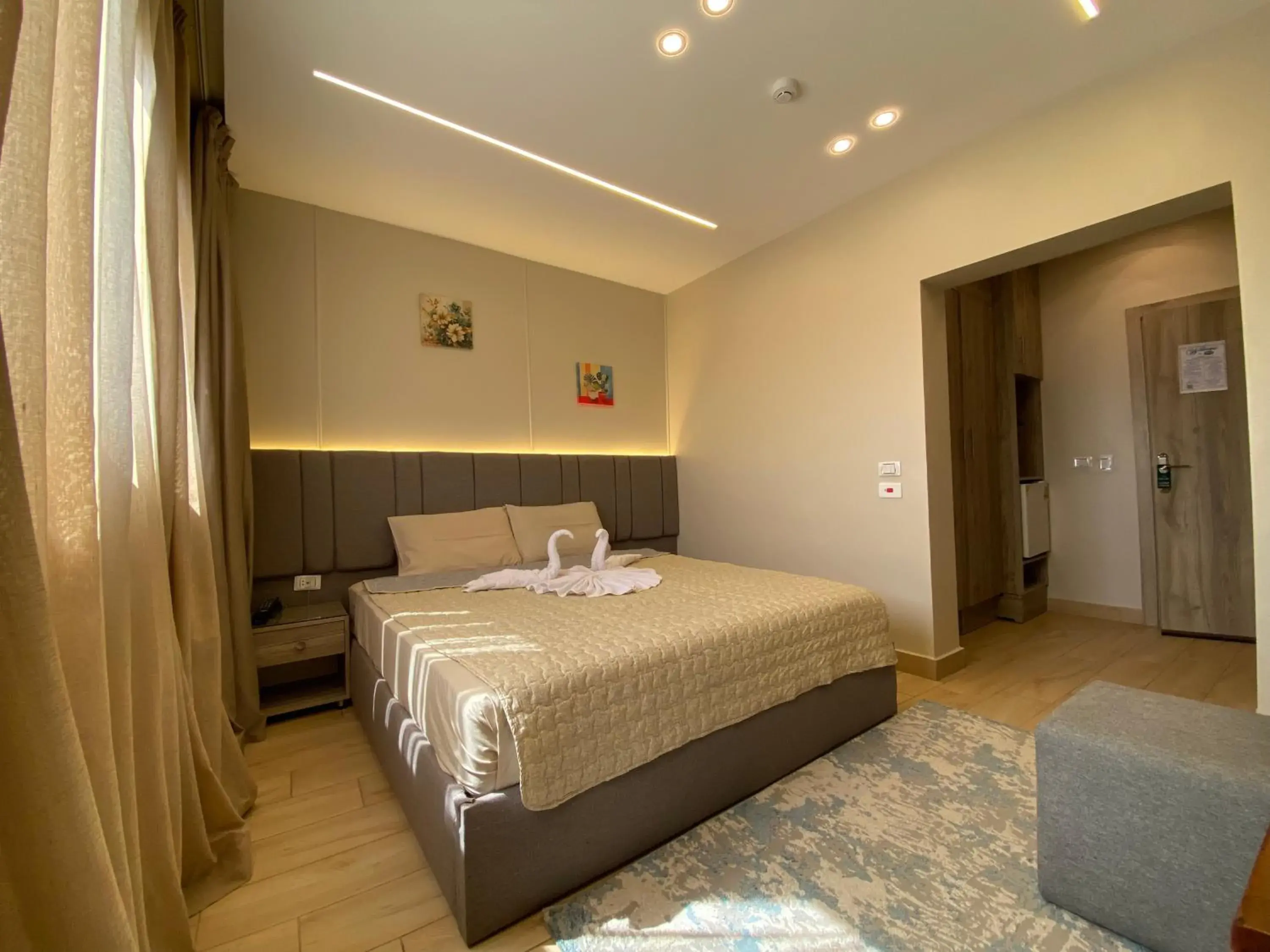 Deluxe King Room with City View in Holy Sheet Plus - Boutique Hotel Deluxe King Room with City View in Holy Sheet Plus - Boutique Hotel
