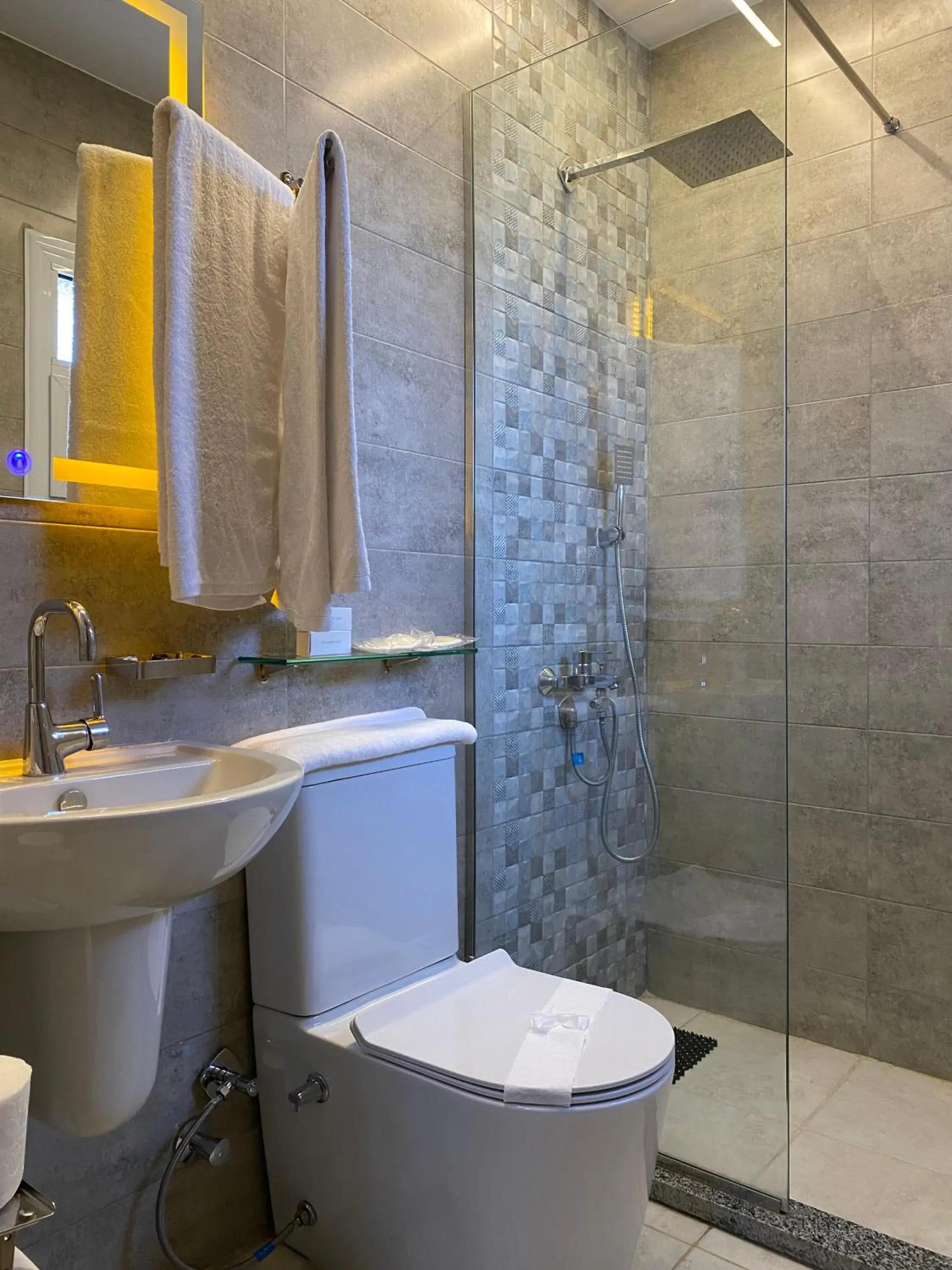 Deluxe Twin Room with City View in Holy Sheet Plus - Boutique Hotel Deluxe Twin Room with City View in Holy Sheet Plus - Boutique Hotel