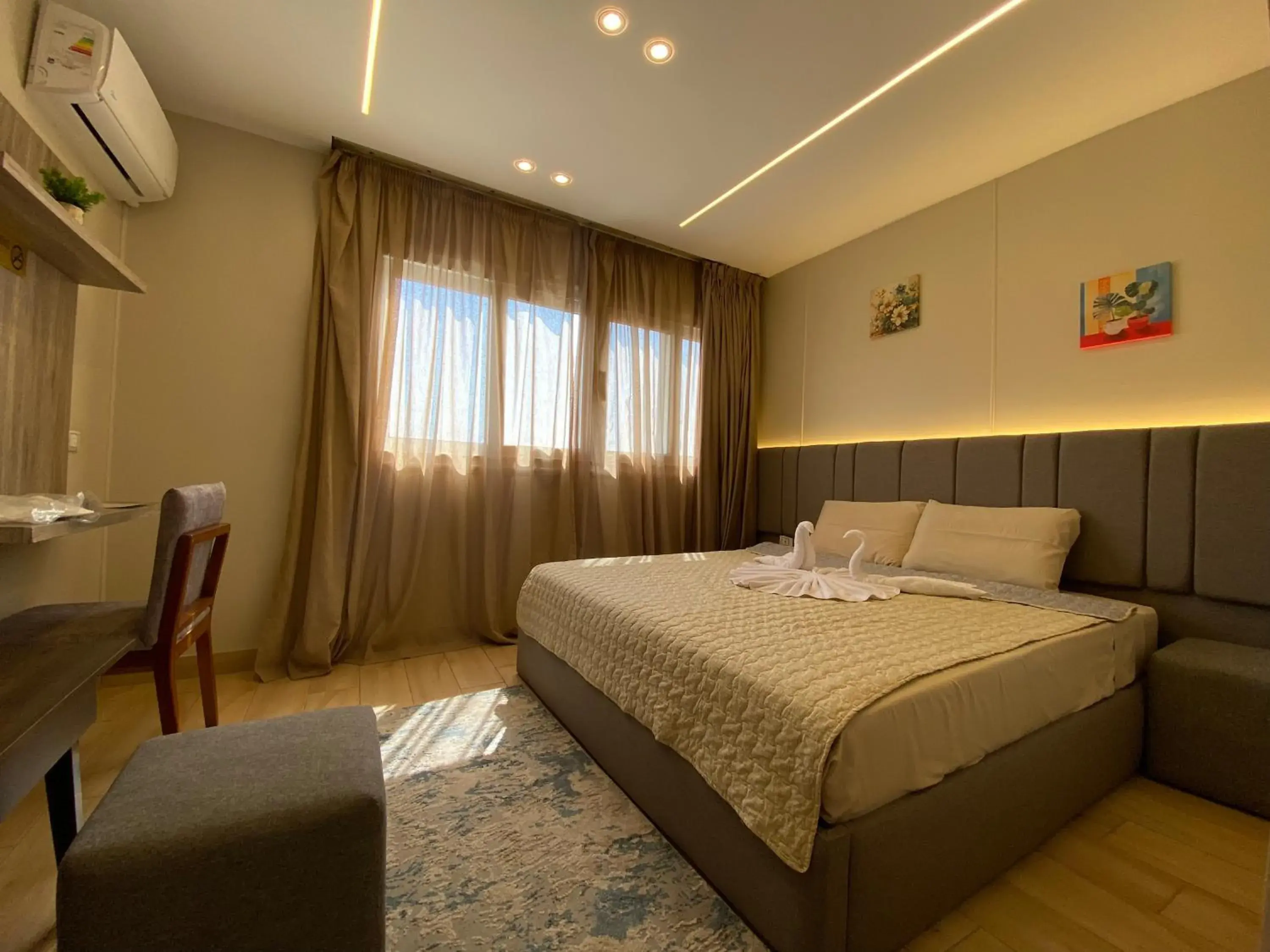 Holy Sheet Plus - Boutique Hotel Holy Sheet Plus - Boutique Hotel