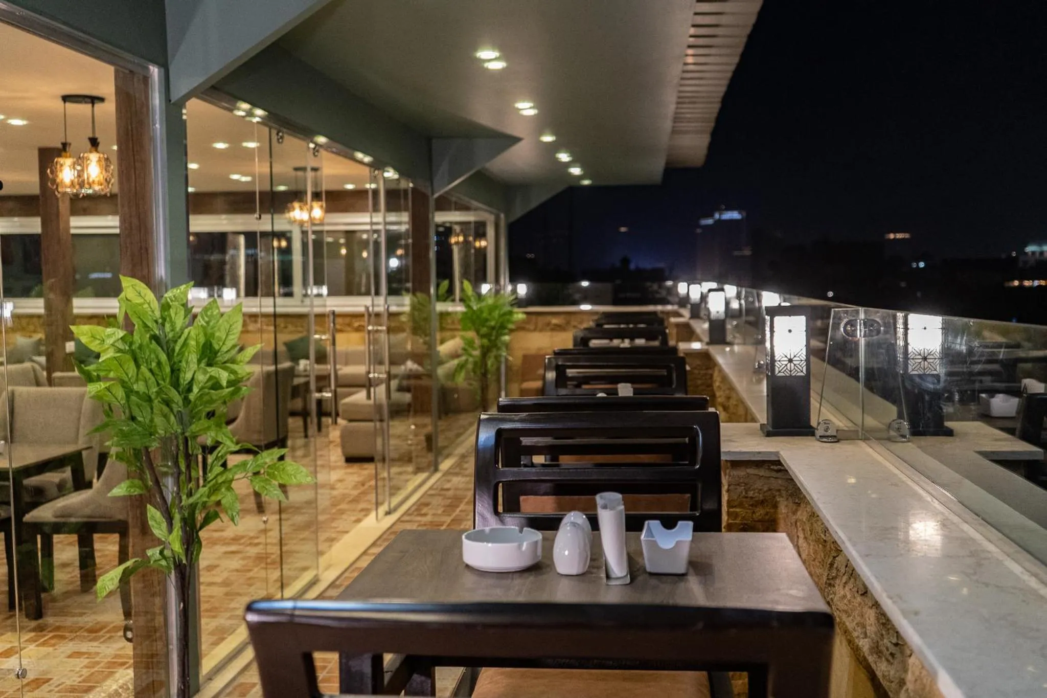 Holy Sheet Plus - Boutique Hotel