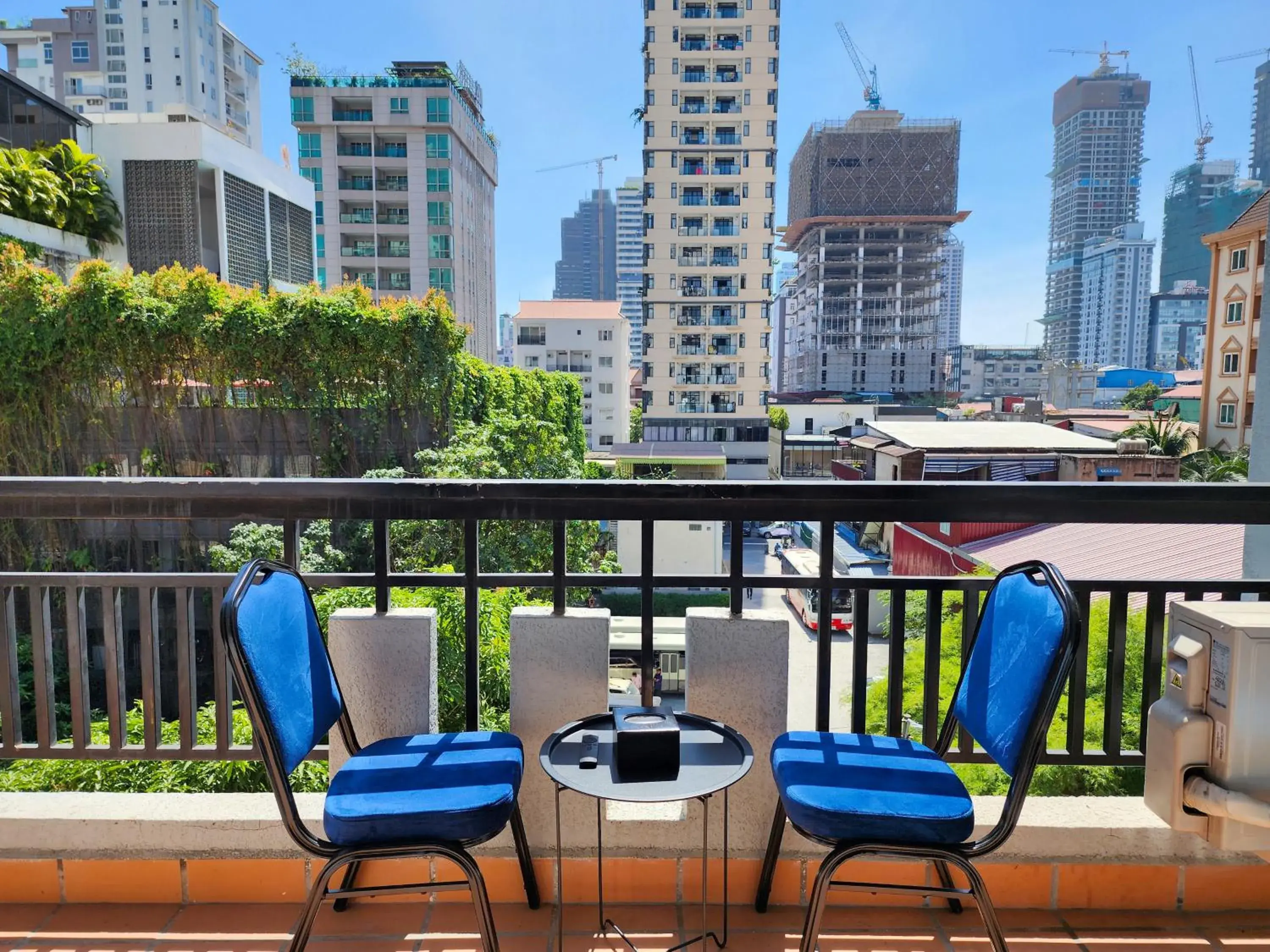 Property building in BKK Concept Hotel Property building in BKK Concept Hotel