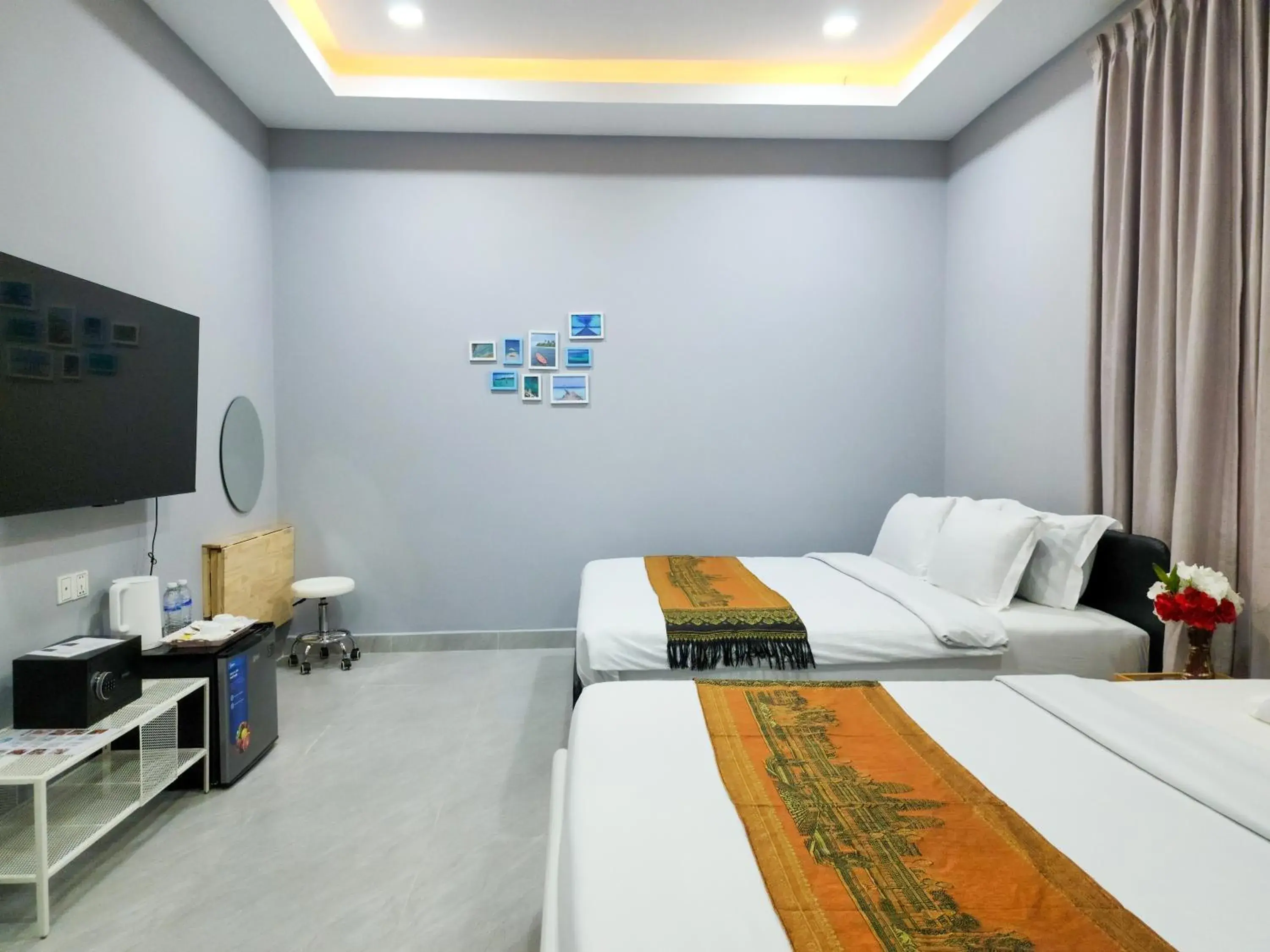 Communal lounge/ TV room, Bed in BKK Concept Hotel Communal lounge/ TV room, Bed in BKK Concept Hotel