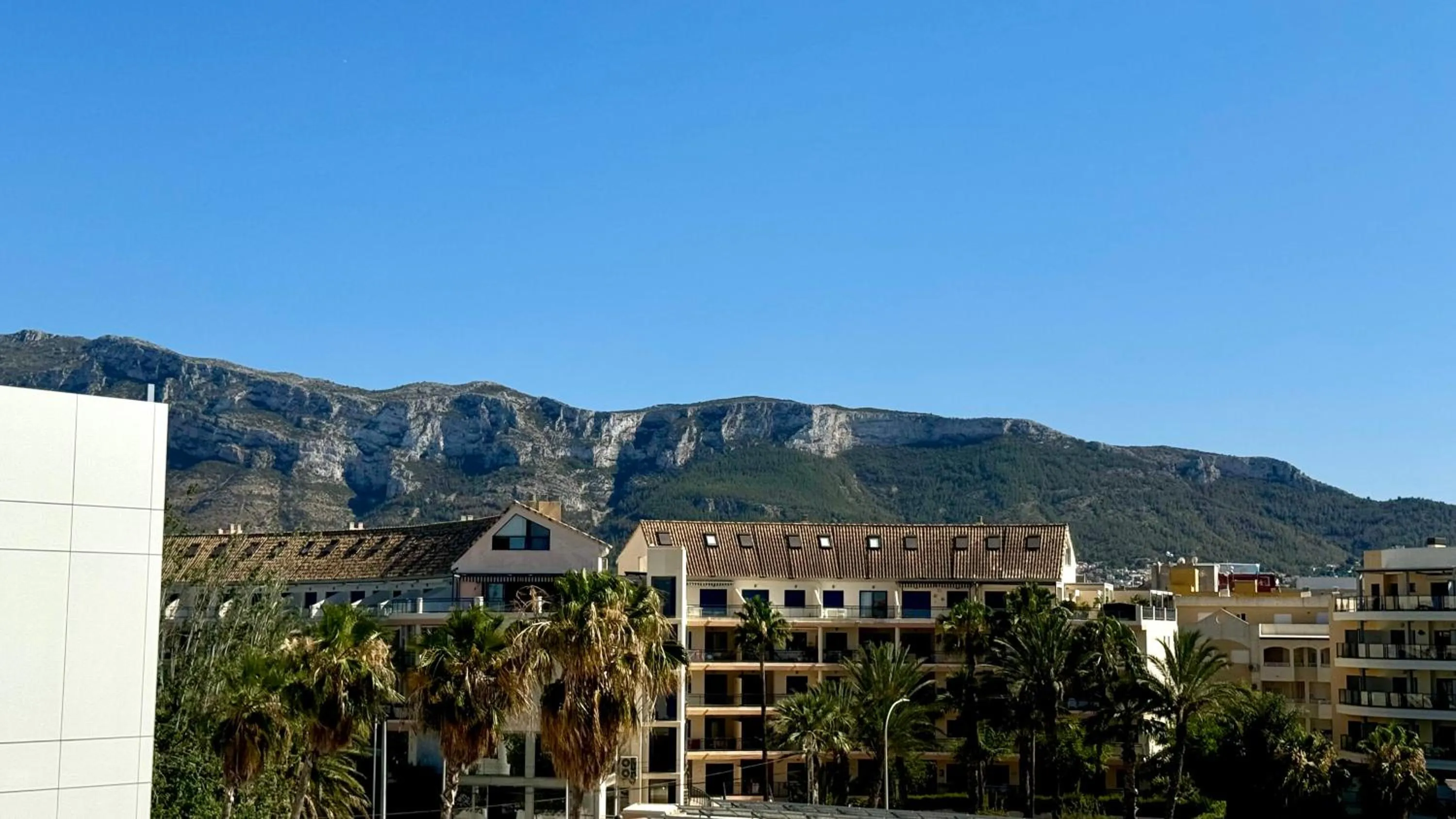 Mountain view in Apartamentos Carlton VyB