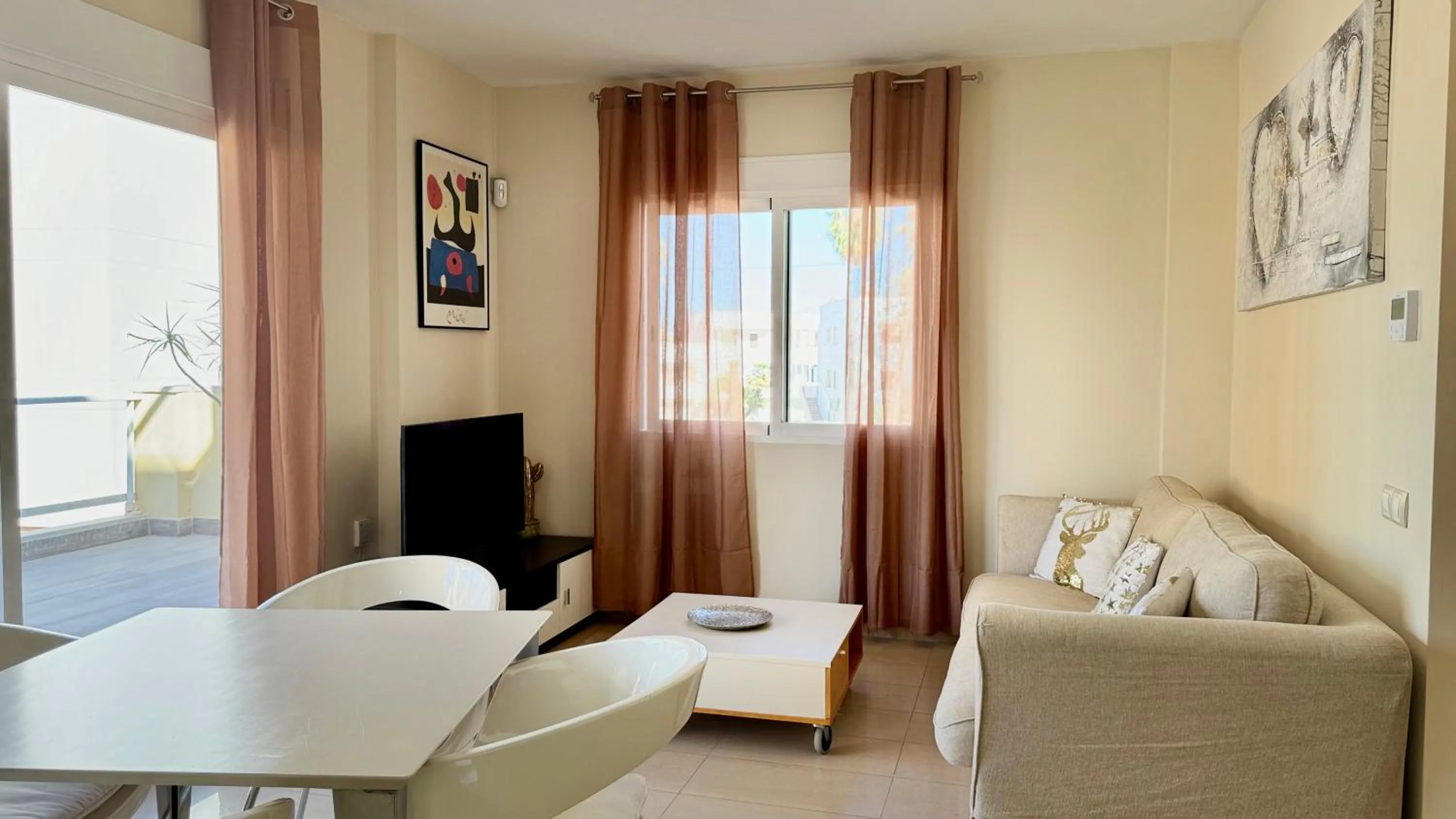 Living room in Apartamentos Carlton VyB