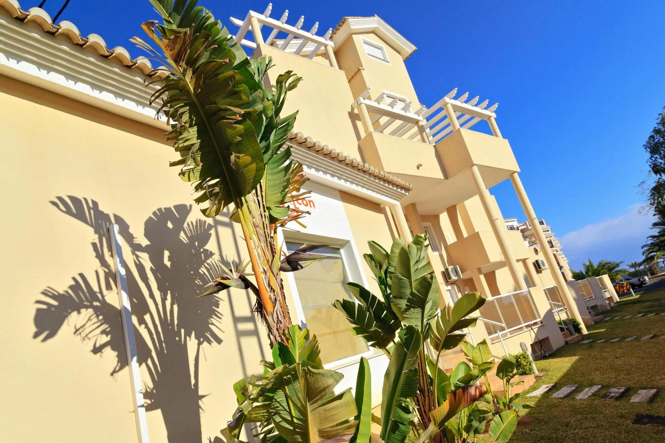 Property building in Apartamentos Carlton VyB