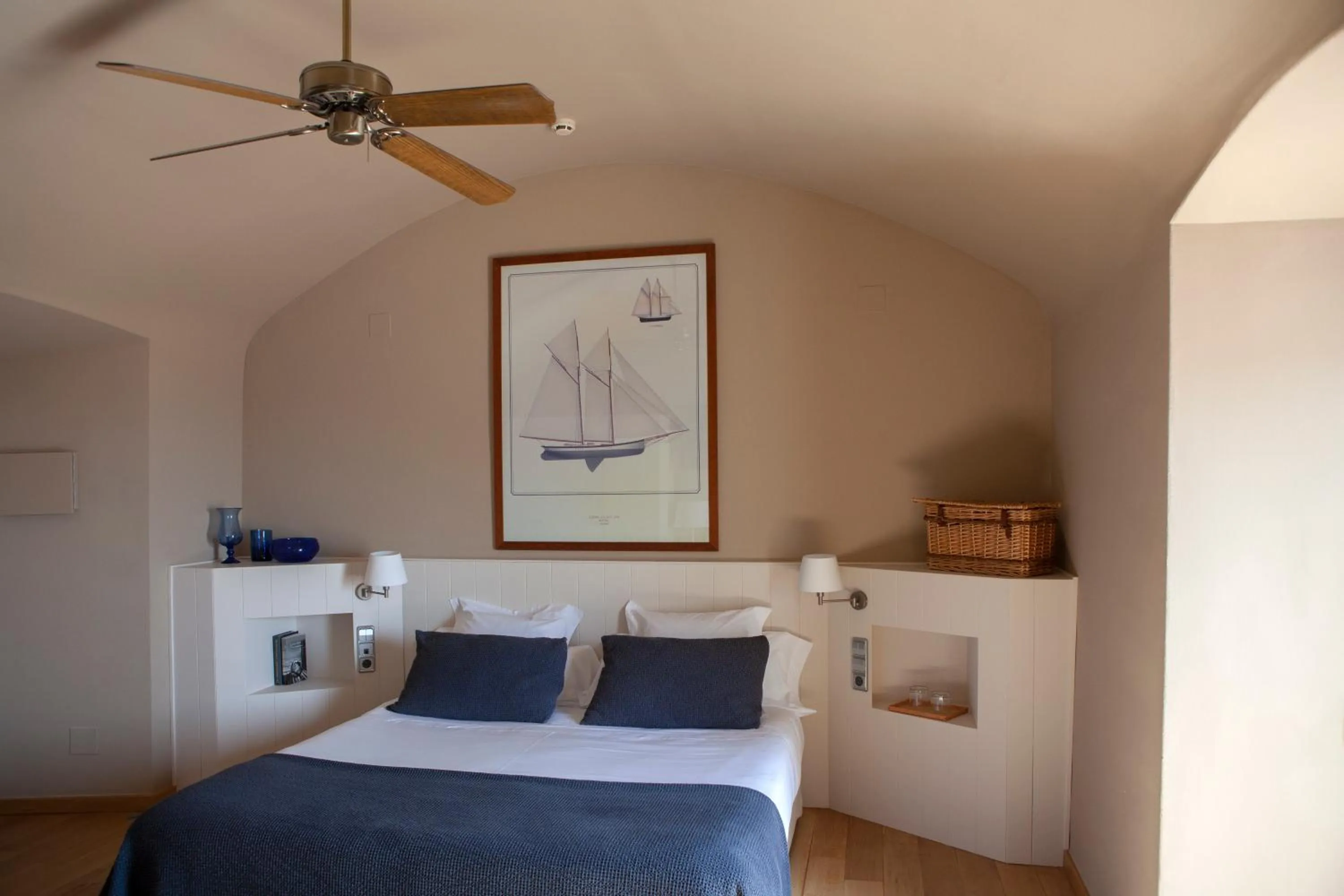 Bed in El Far Hotel Restaurant