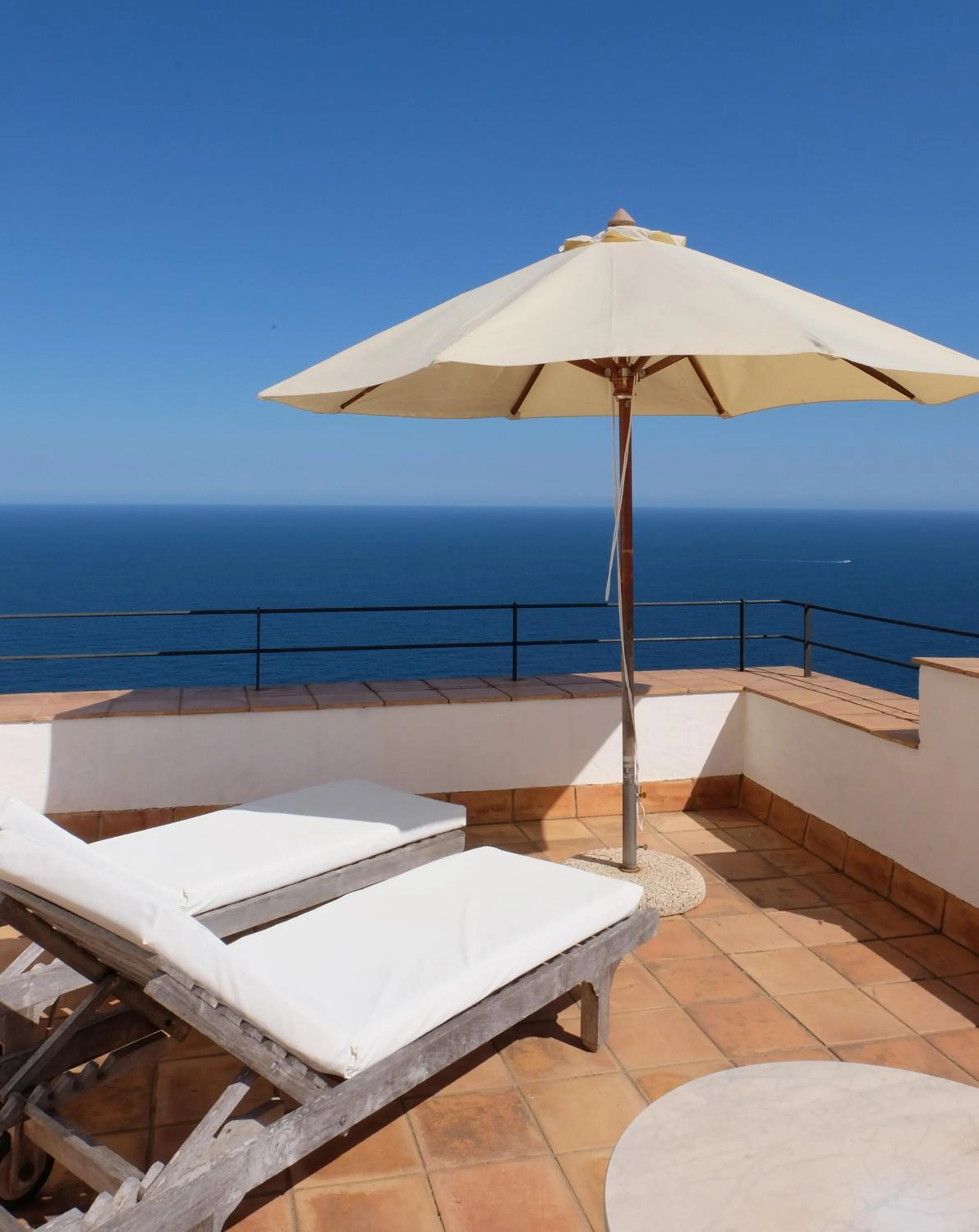 Balcony/Terrace in El Far Hotel Restaurant