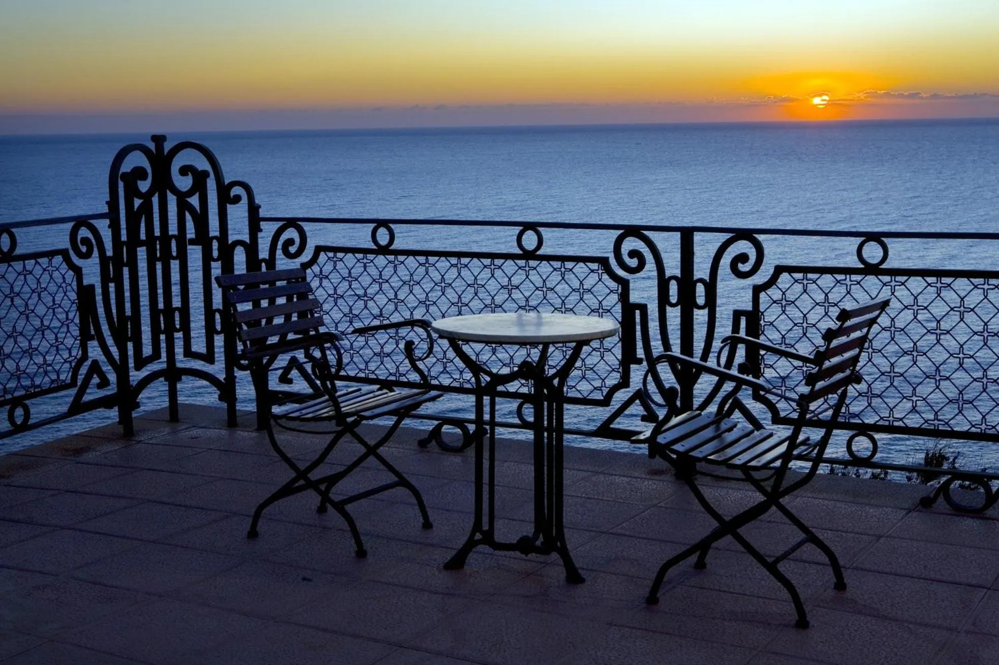 Nearby landmark in El Far Hotel Restaurant